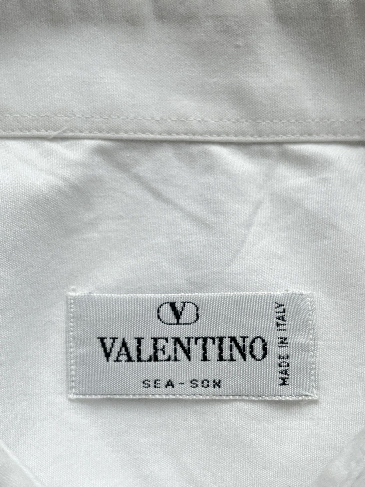 Valentino Vintage Valentino White Shirt Logo Italy Luxury 90s Size US L / EU 52-54 / 3 - 7 Thumbnail