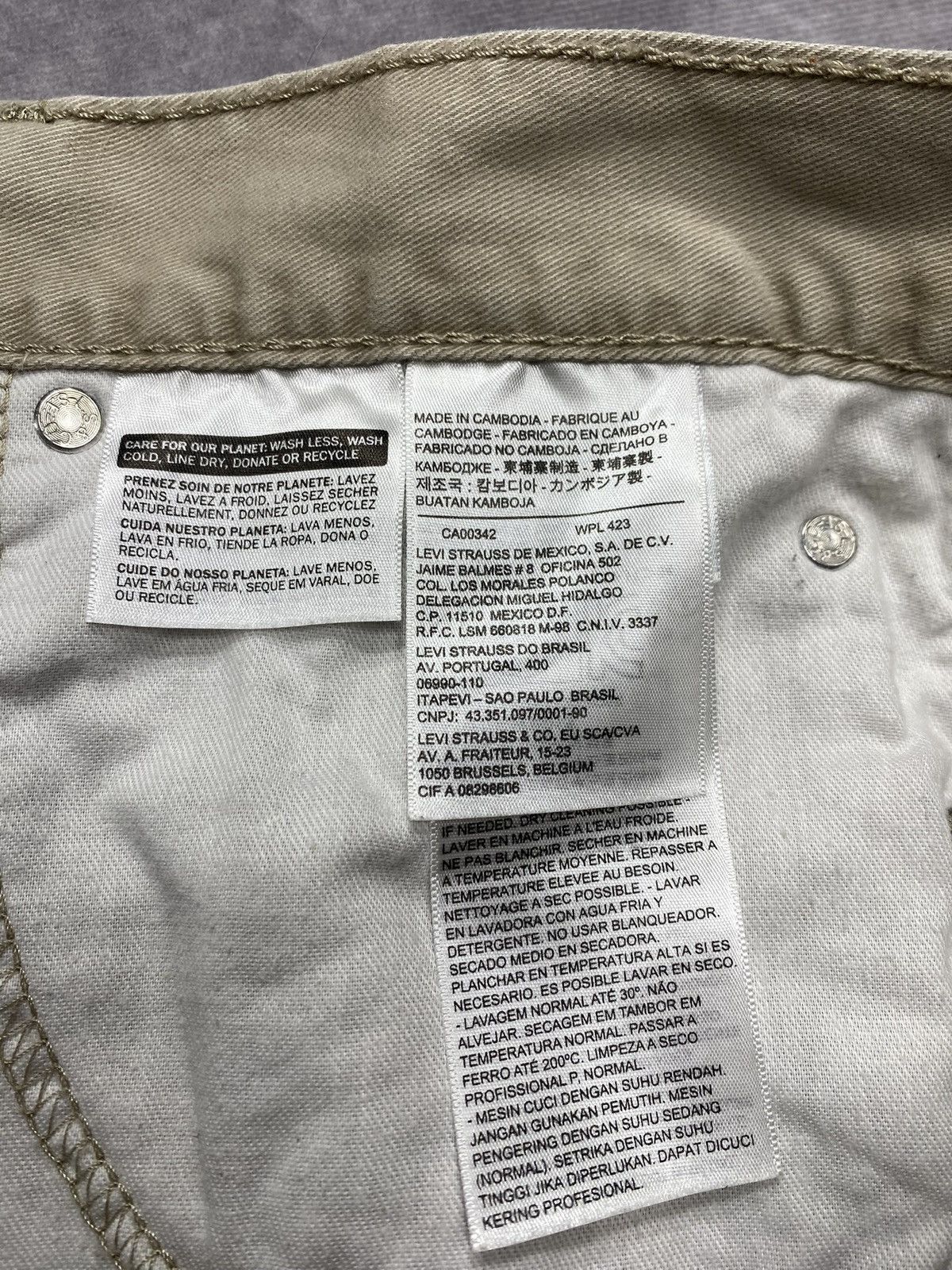 Levi's Vintage Clothing Vintage Levi Strauss 514 Khaki Pants Size US 34 / EU 50 - 4 Thumbnail