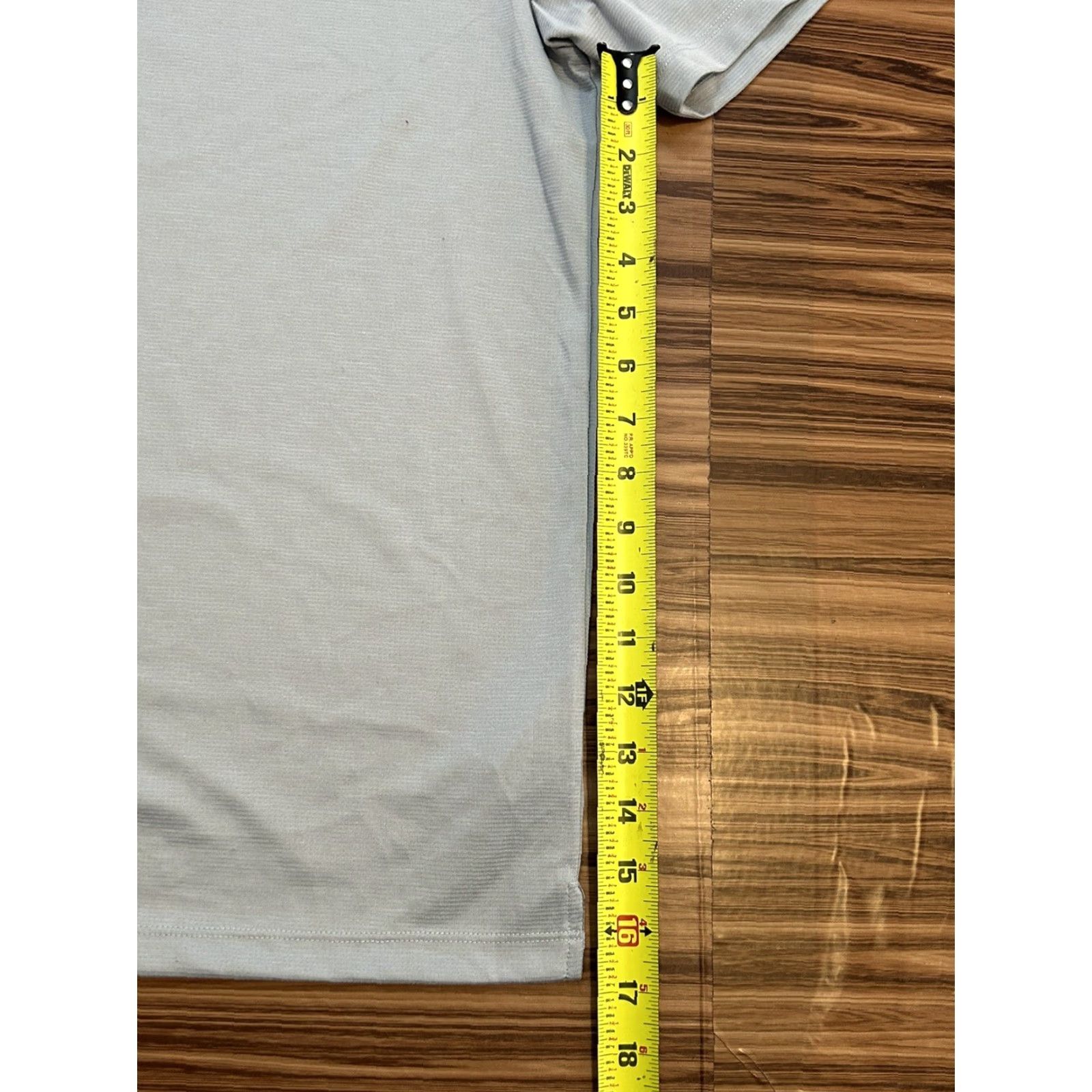 Nike VINTAGE Nike Golf Shirt Gray Mens Medium Dri-Fit Polo Short Sleeve Golf 90s Outdoor Y2k Mens Size US M / EU 48-50 / 2 - 4 Thumbnail
