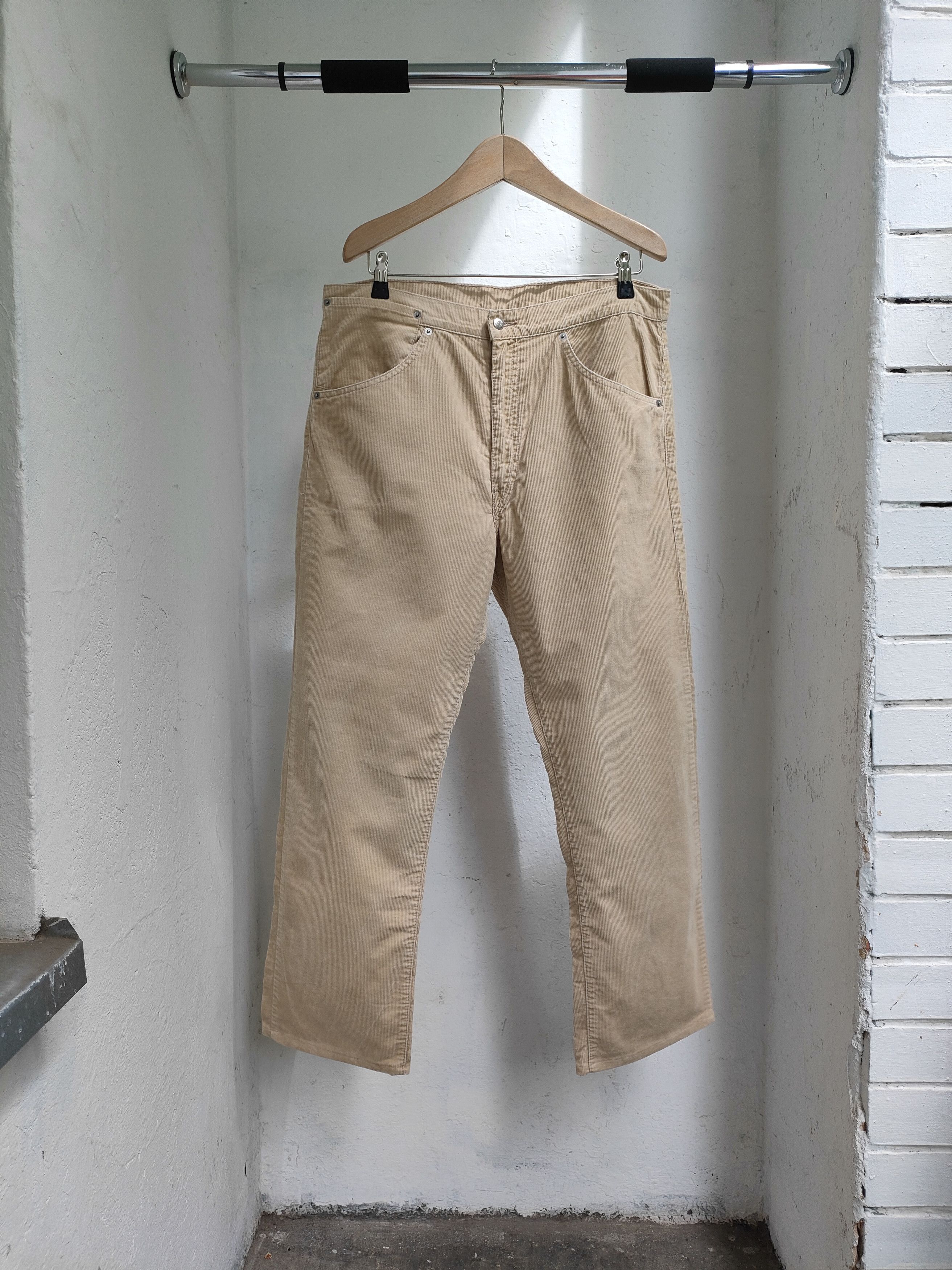 Levi's 00s vintage Levi's Corduroy Beige Pants Size US 36 / EU 52 - 1 Thumbnail