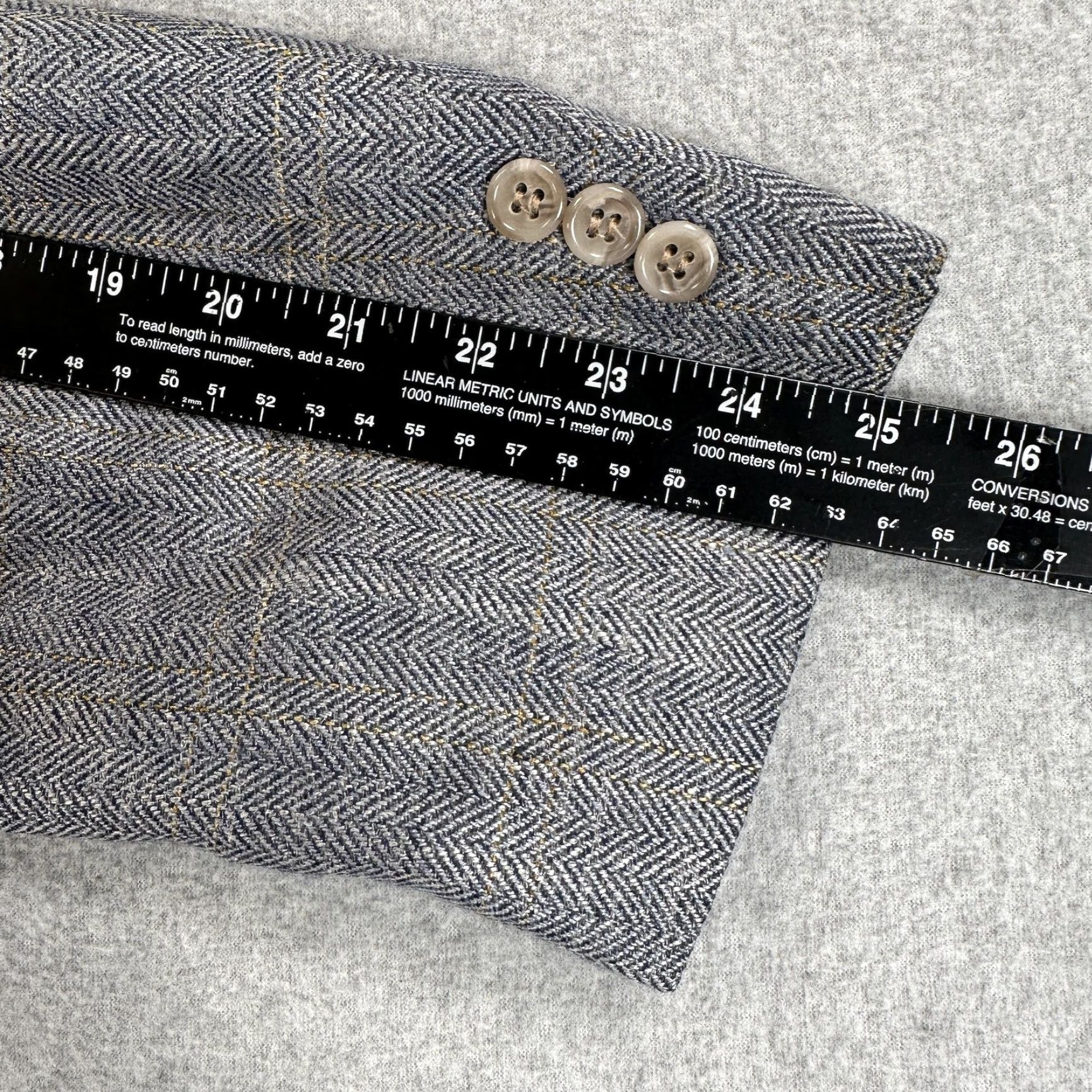Brooks Brothers VINTAGE Brooks Brothers Blazer Sport Coat Mens 43 Gray Herringbone Tweed Made USA Size 46R - 6 Thumbnail