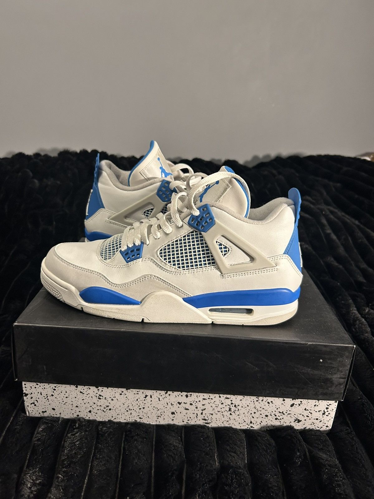 Jordan Brand Jordan 4 military blue Size US 11 / EU 44 - 1 Thumbnail