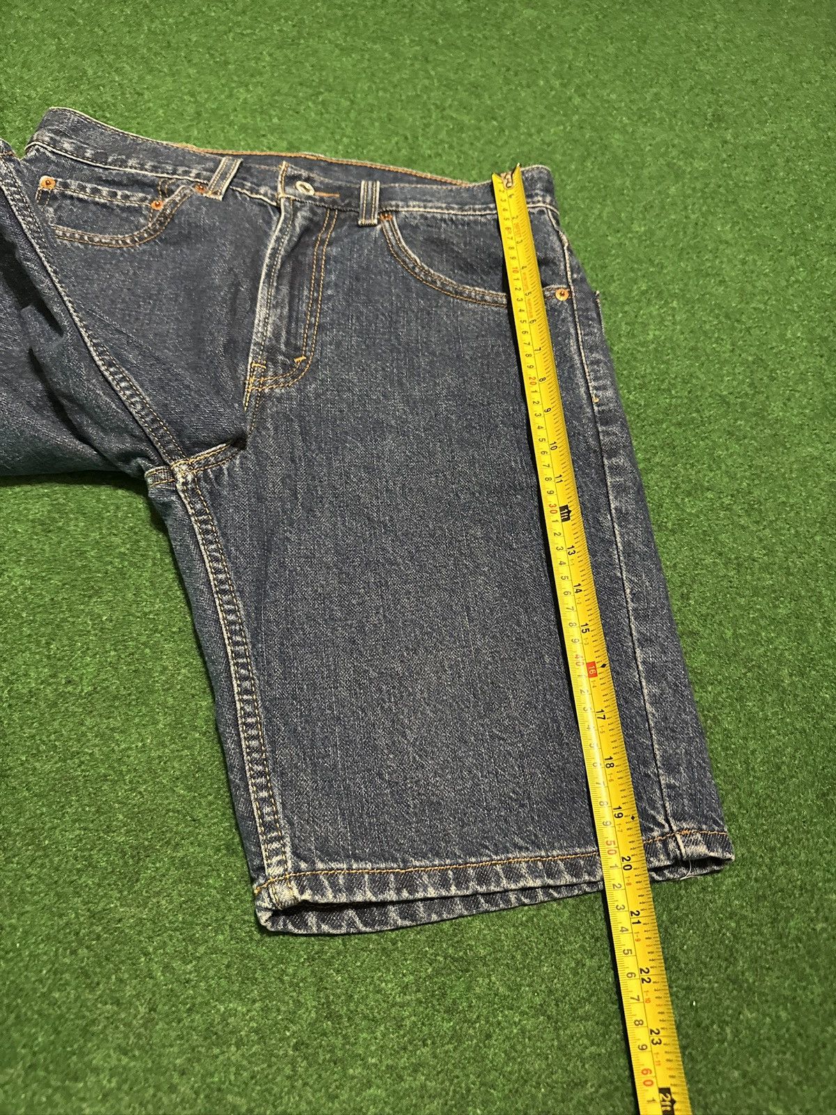 Levi's Levis 505 Jorts Y2K Medium Wash 31 10” Denim Shorts Size US 31 - 9 Thumbnail