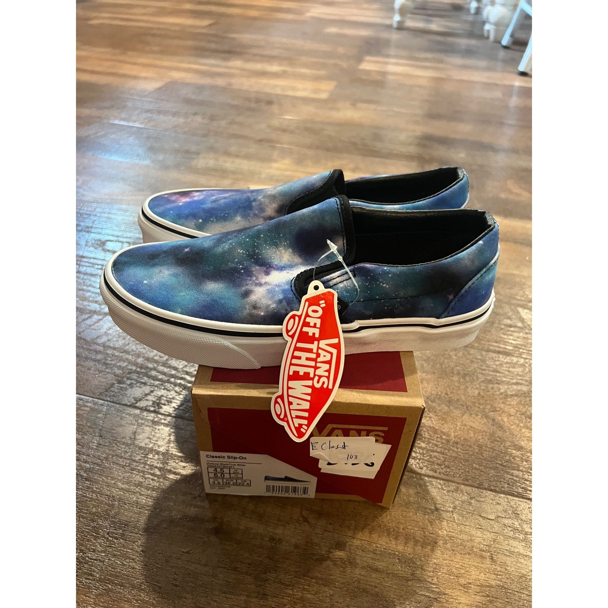 Vans Vans Classic Slip-On Mens 4.5 Women’s 6 Galaxy, Blue Canvas Size US 6 / IT 36 - 3 Thumbnail