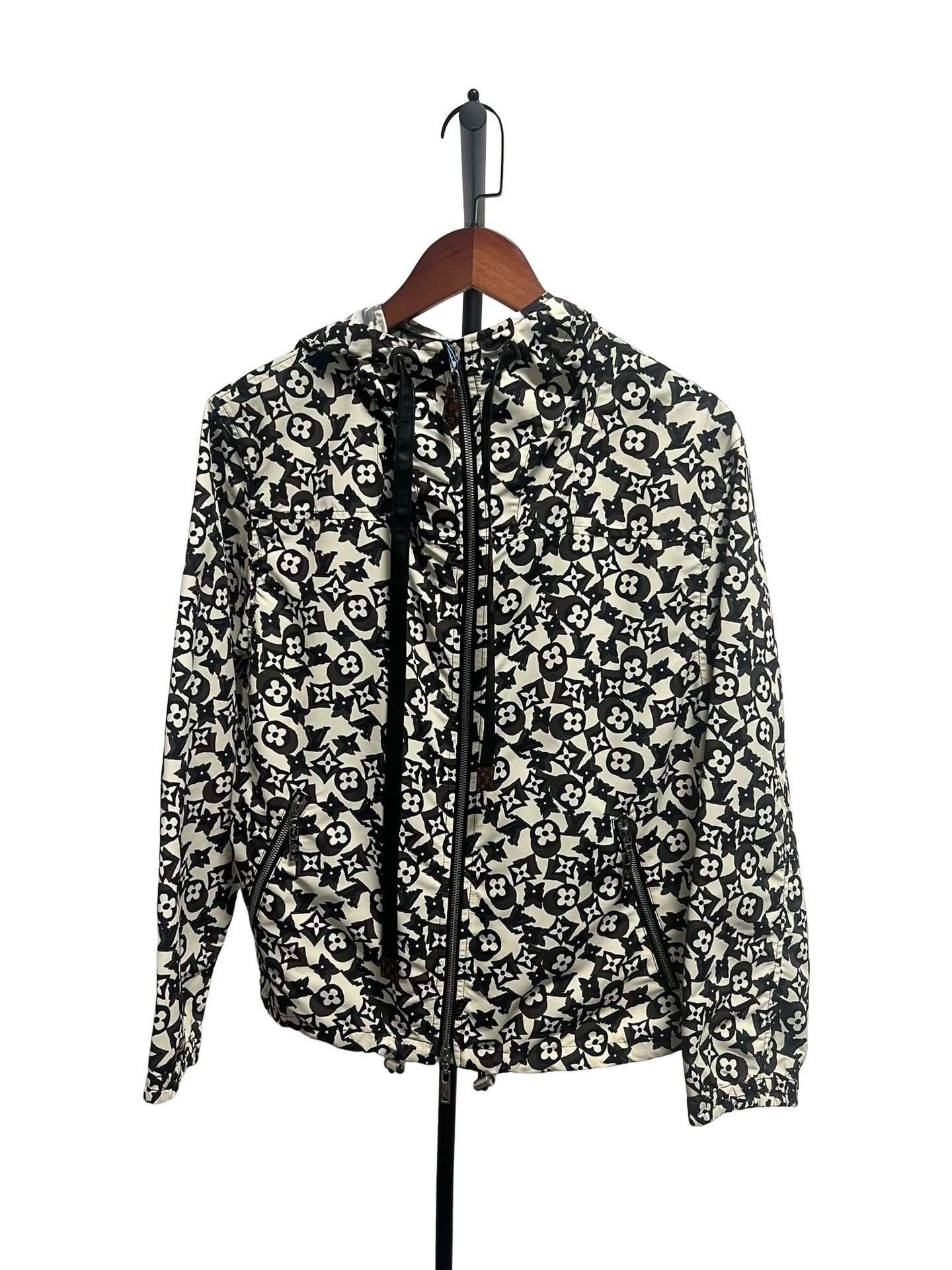 Louis Vuitton Louis Vuitton Monogram Hooded Jacket Size 34 Size XS / US 0-2 / IT 36-38 - 1 Thumbnail