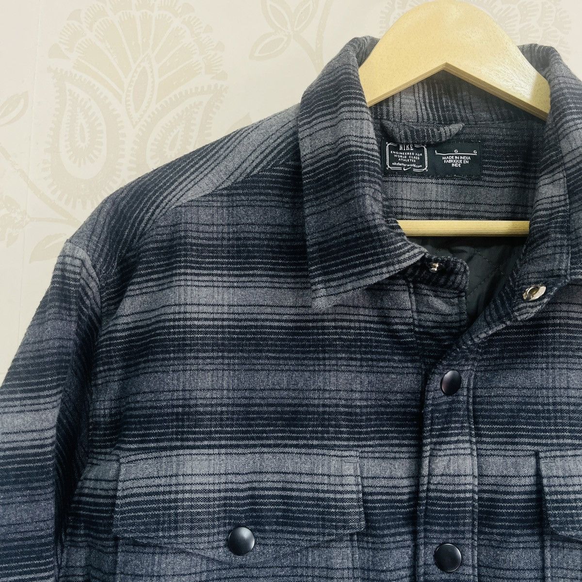 Engineered Garments NIKE Quilted Engineered Garments Buttons Jacket Dual Layer Size US L / EU 52-54 / 3 - 5 Thumbnail