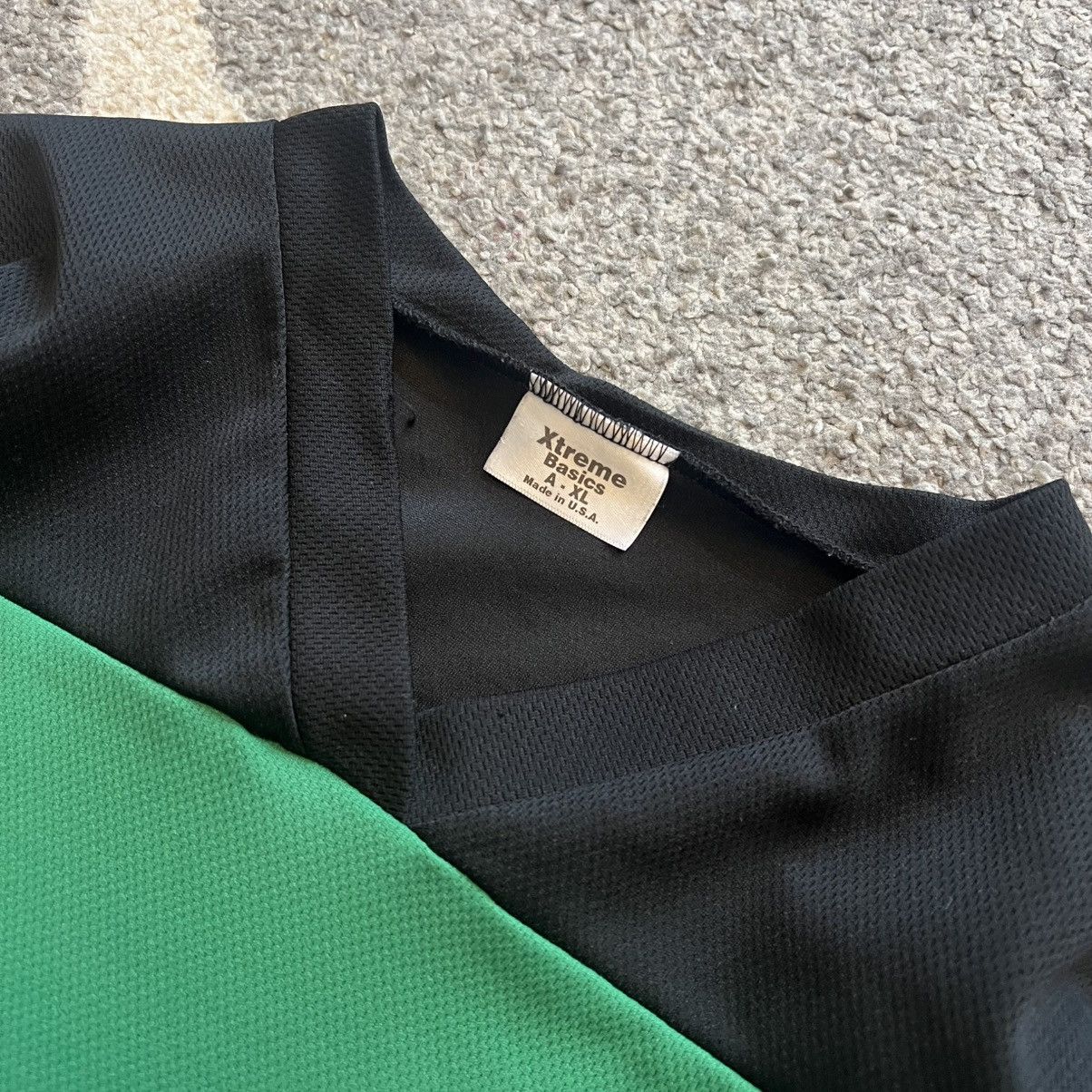 Vintage xtreme basics black green cropped boxy mesh jersey Size US XL / EU 56 / 4 - 2 Thumbnail