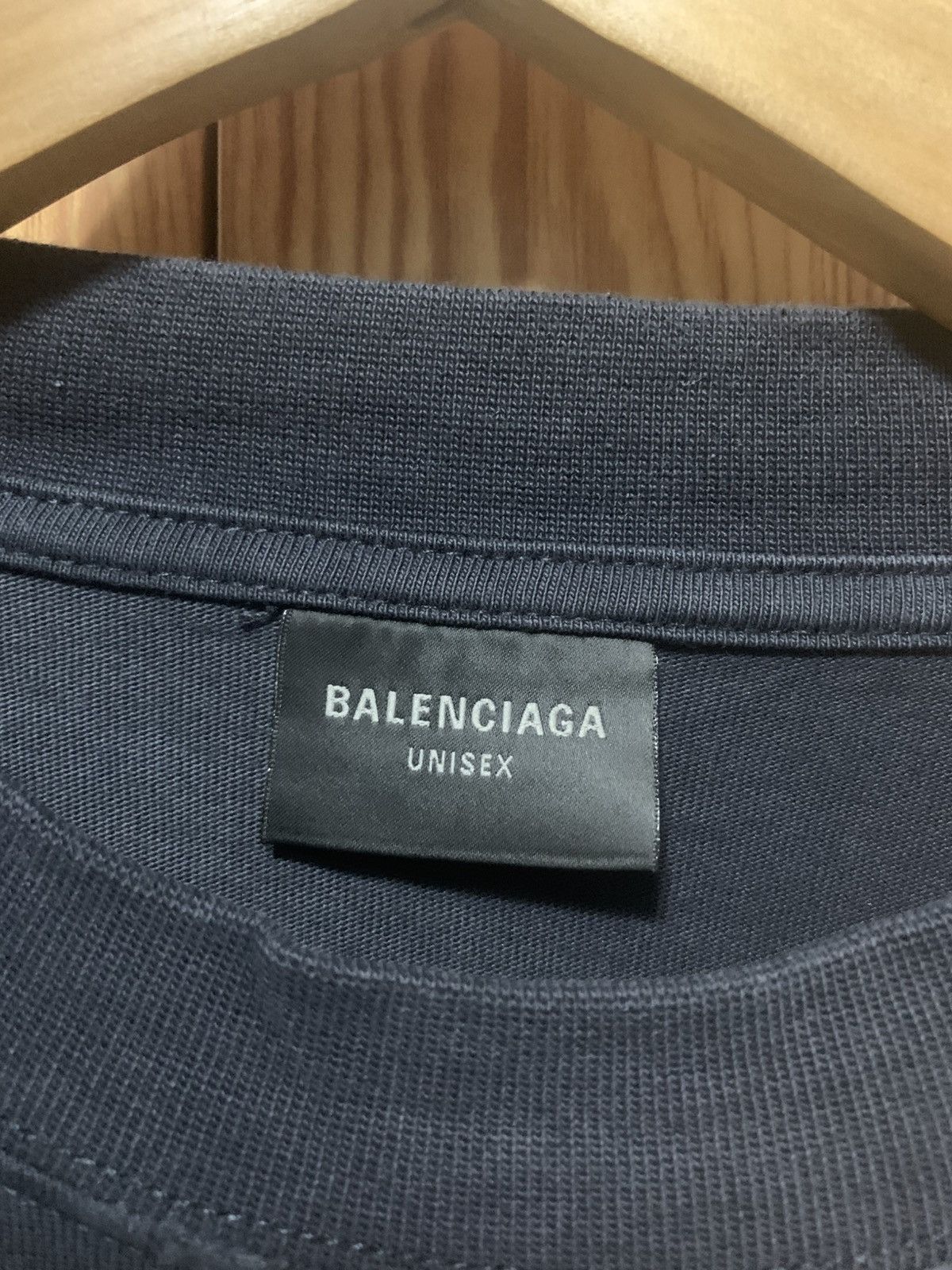 Balenciaga Balenciaga be kind berlin ls tshirt Size US L / EU 52-54 / 3 - 3 Thumbnail