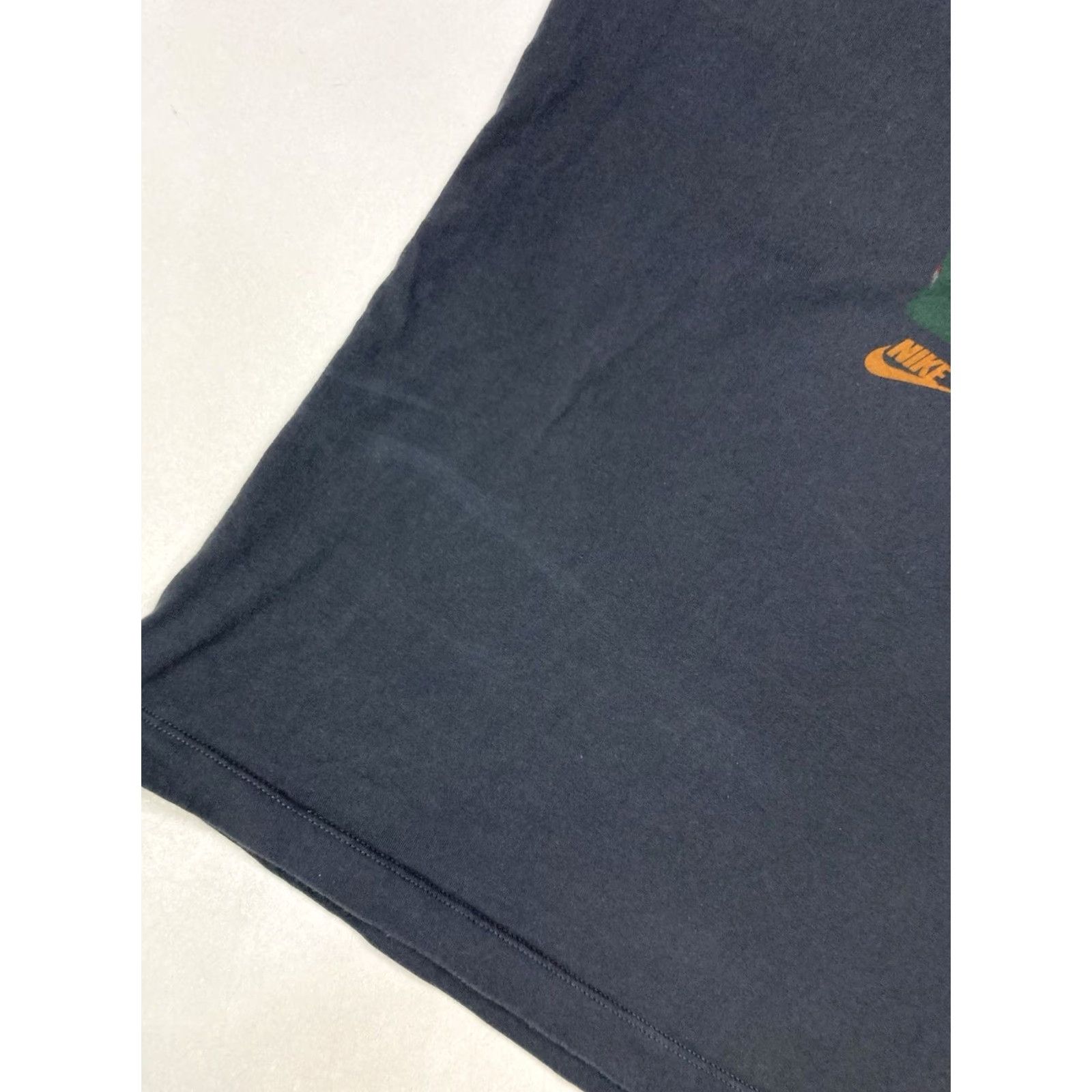 Nike Nike Graphic T-shirt Men XL Gray Short Sleeve Size US XL / EU 56 / 4 - 3 Thumbnail