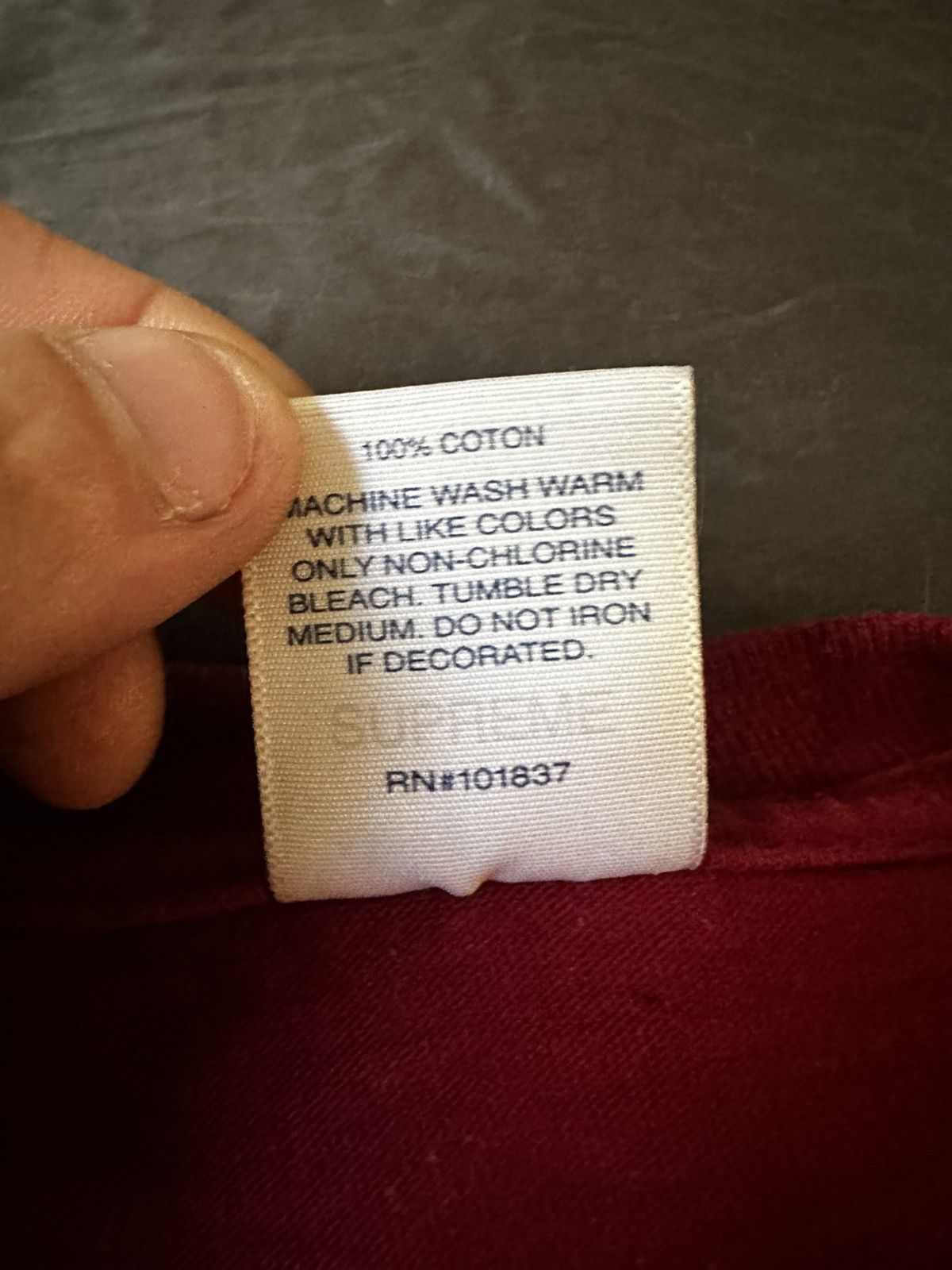 Supreme Supreme Bear Tee Cardinal Size US M / EU 48-50 / 2 - 5 Thumbnail