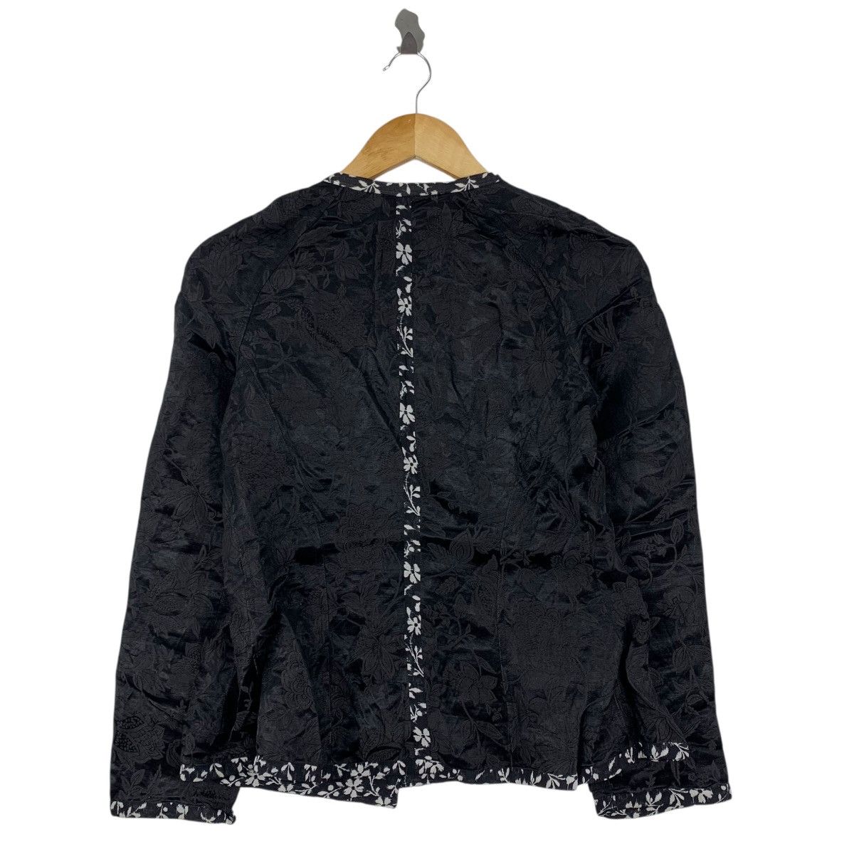 Vintage Vintage ETRO ITALIAN Italy Flower Floral Overprint Jacket Size XXL / US 16-18 / IT 52-54 - 4 Thumbnail