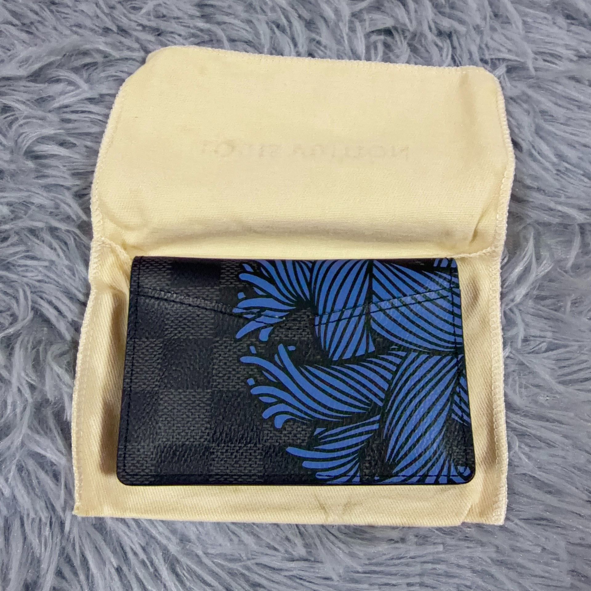 Louis Vuitton Louis Vuitton Limited Blue Bag one size Men Size ONE SIZE - 1 Thumbnail