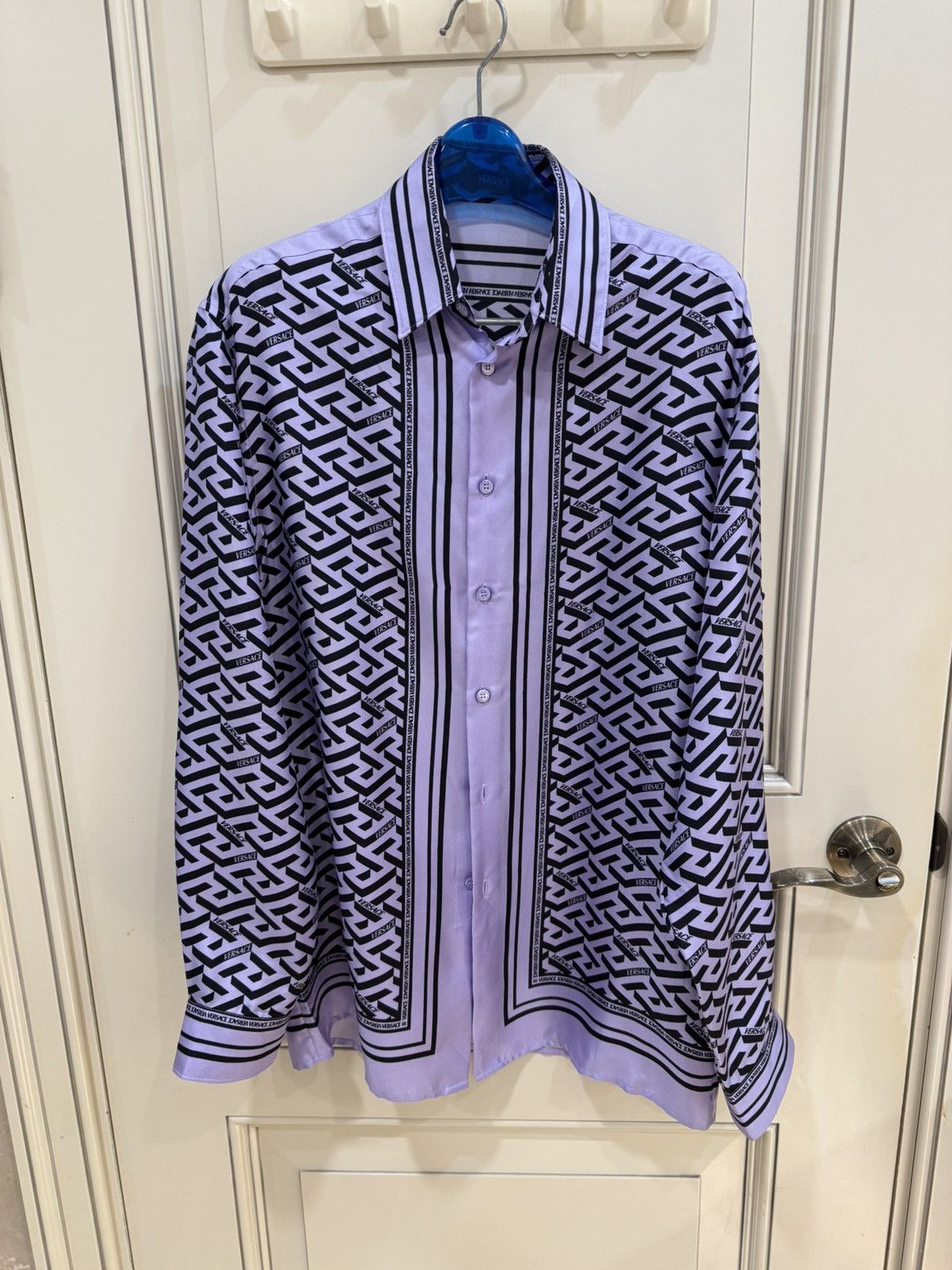 Versace Silk Signature Long Sleeve Shirt size44 Size US S / EU 44-46 / 1 - 3 Thumbnail