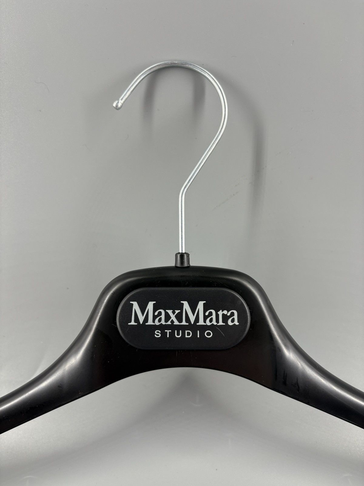 Max Mara Max Mara Designer Logo Hanger Size ONE SIZE - 2 Thumbnail