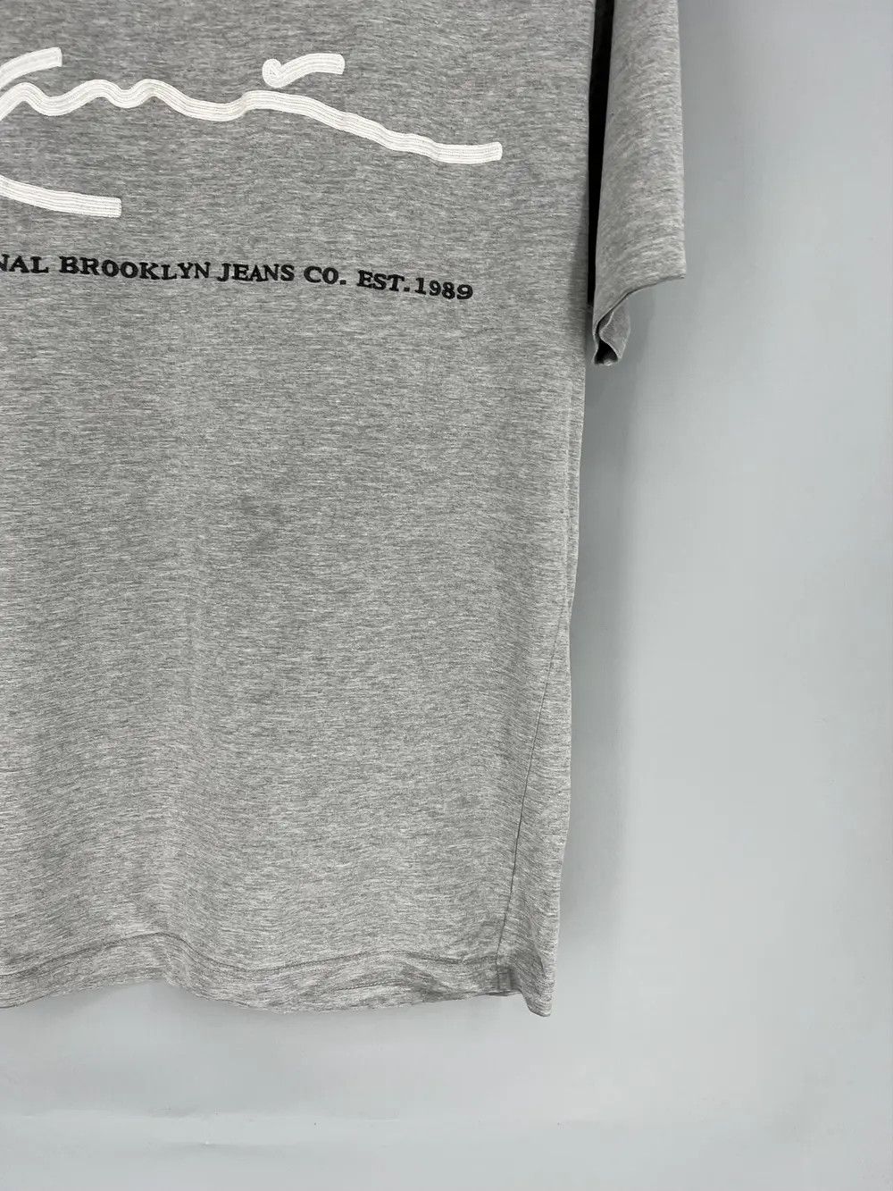 Vintage Mens Vintage T Shirt Karl Kani Big Logo Size L Size US L / EU 52-54 / 3 - 8 Thumbnail