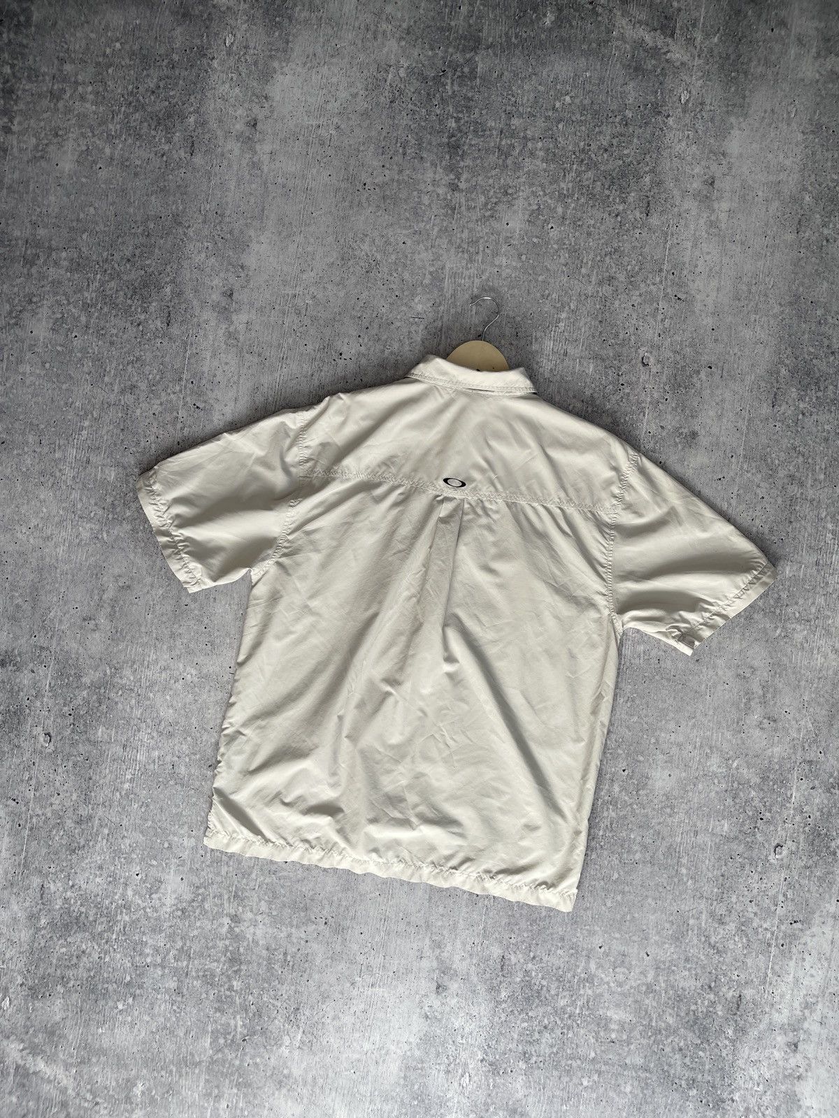 Oakley × Vintage Oakley Vintage Very Light Weight Summer Shirt With Logo Size US L / EU 52-54 / 3 - 3 Thumbnail