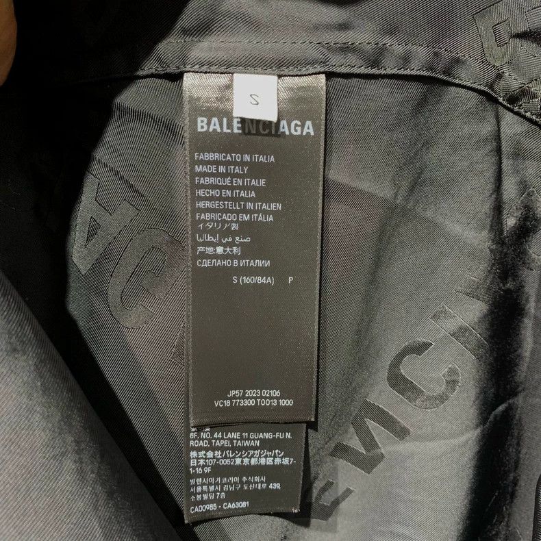 Balenciaga Balenciaga Mulberry silk full print shirt 2502-Nextarrow Size US S / EU 44-46 / 1 - 4 Thumbnail