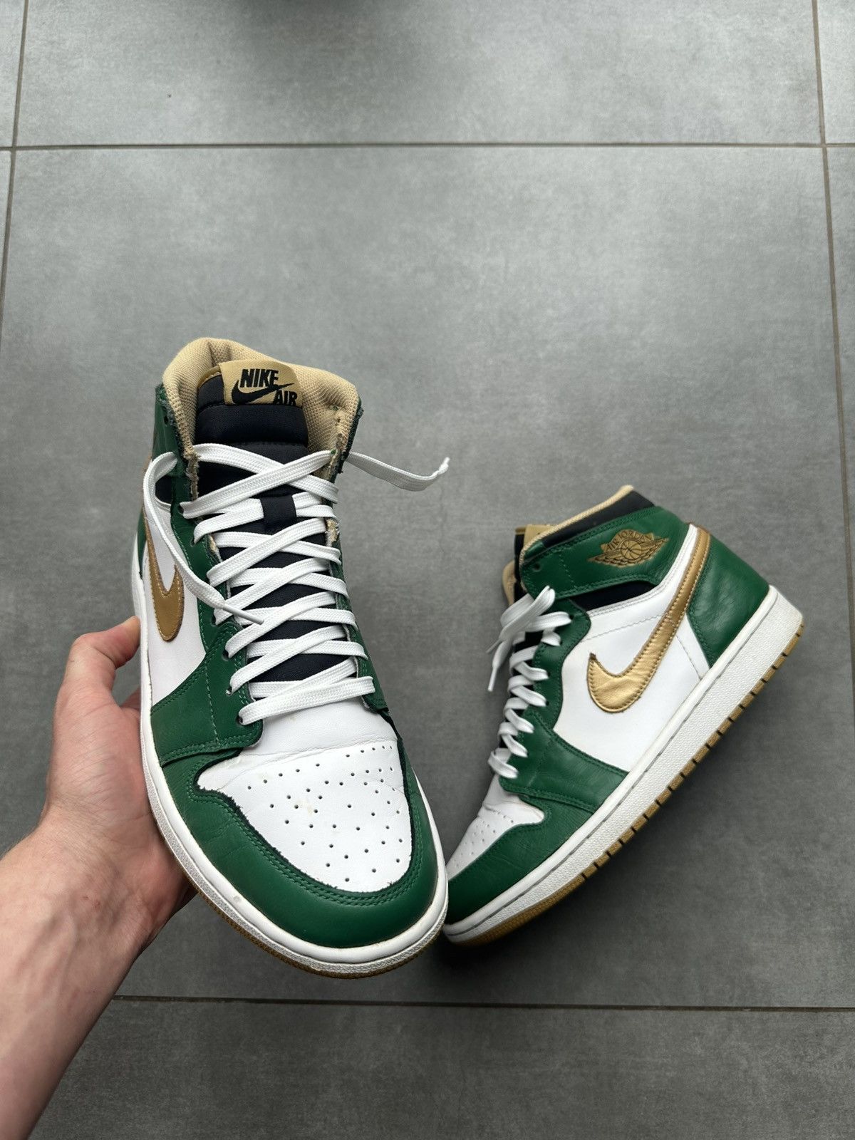 Jordan Brand Jordan 1 High Og Retro Celtics Size US 8.5 / EU 41-42 - 3 Thumbnail