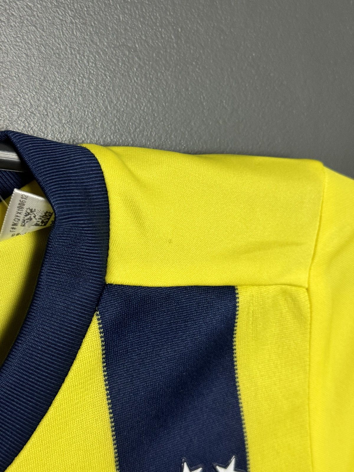 Adidas KIDS New Fenerbahce 20/21 Home Football Jersey T-Shirt Size US XS / EU 42 / 0 - 8 Thumbnail