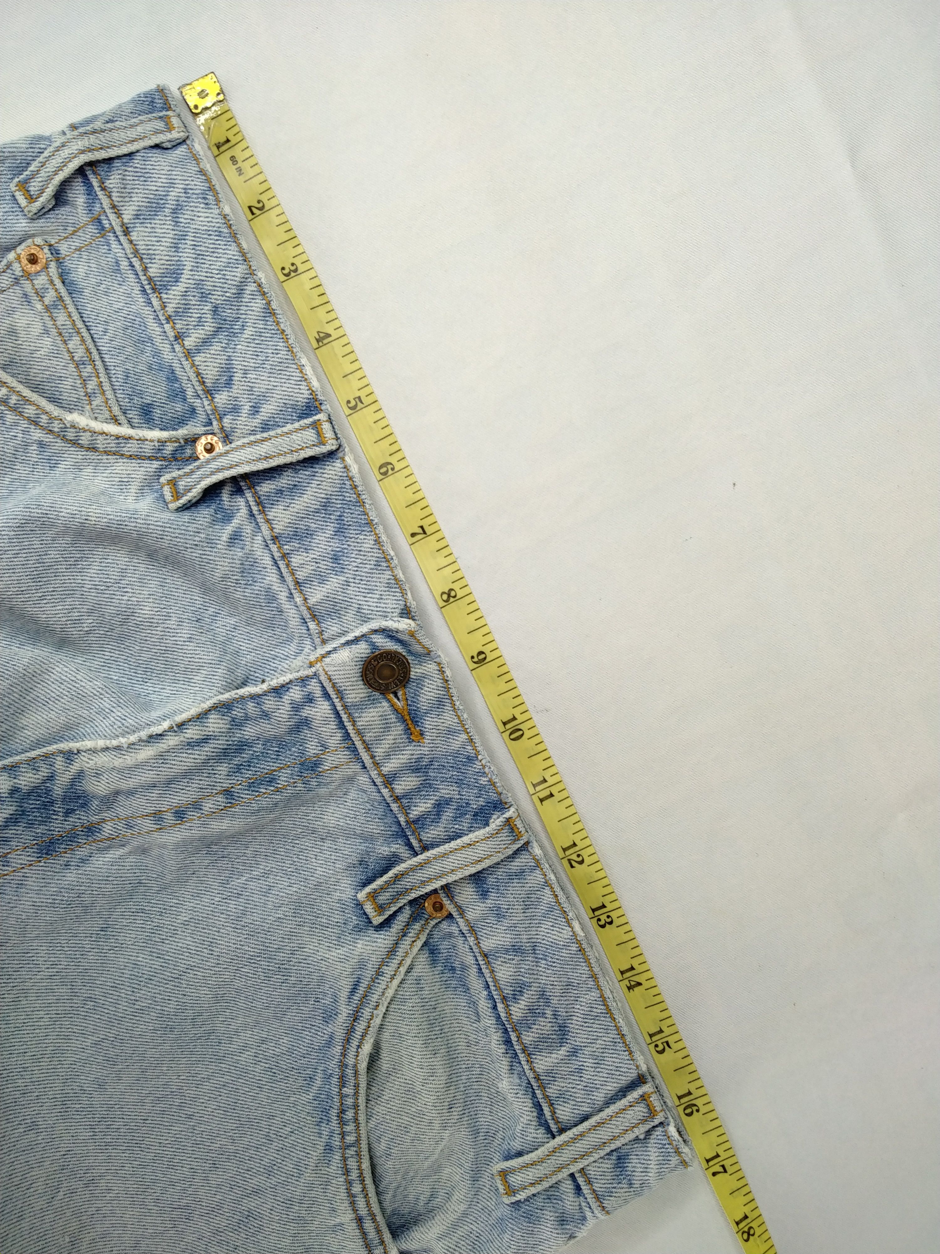 Levi's Light Wash Vintage Levi's 550 Relaxed Fit Denim 33x31 -JN487 Size US 33 - 5 Thumbnail