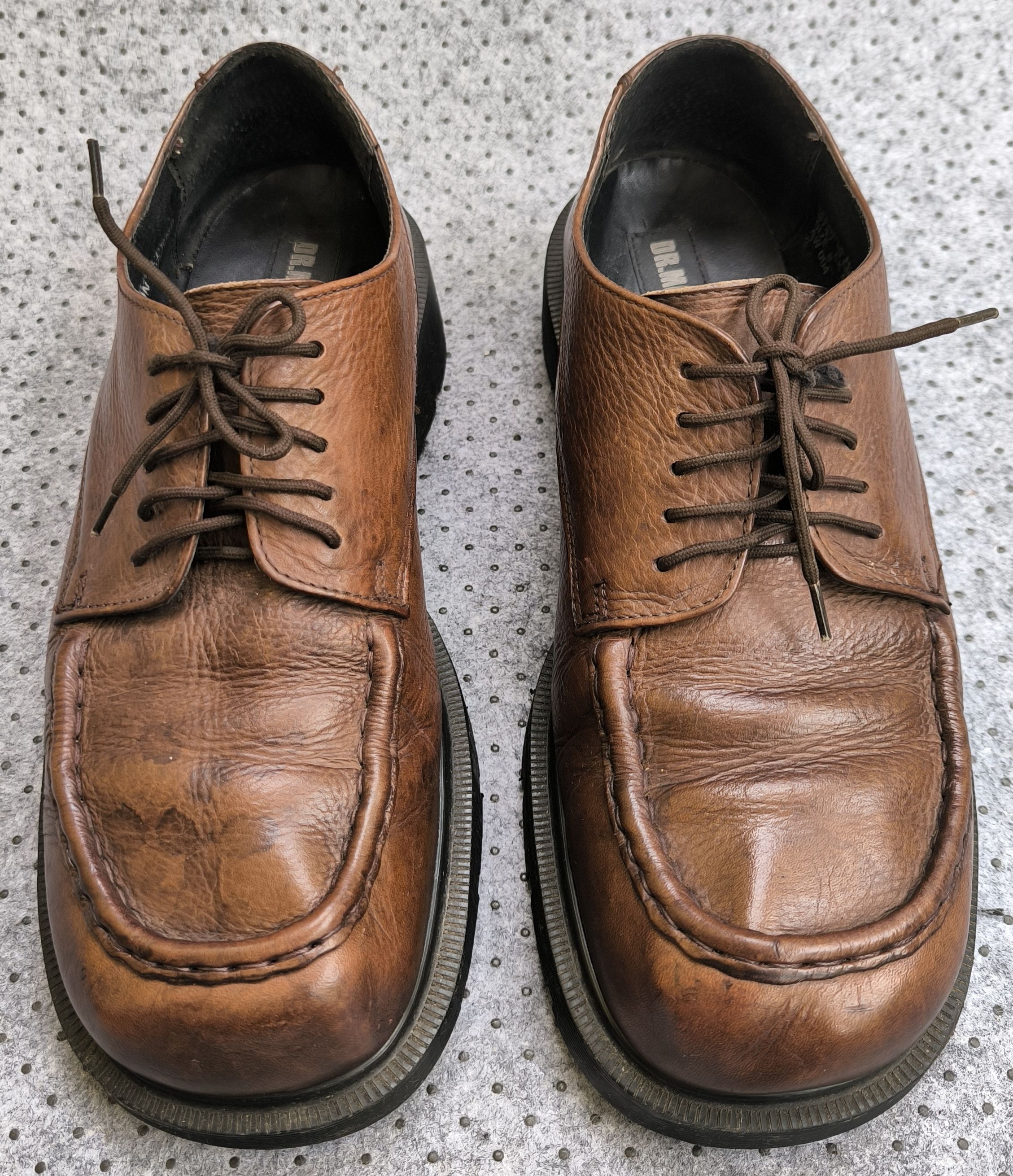 Dr. Martens DR. MARTENS lace ups square toe low top boot Size US 9 / EU 42 - 2 Thumbnail