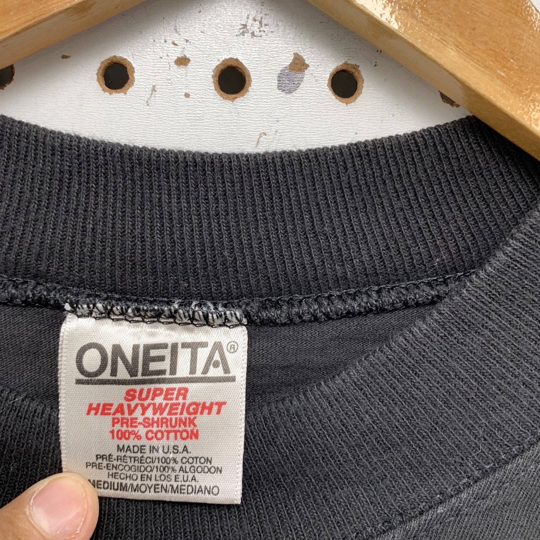 Vintage VINTAGE ONEITA T-Shirt Men M Black 90s Ski Lake Tahoe Penguin Snow Shirt Mens Medium Black 90s Theme Mens Size US M / EU 48-50 / 2 - 4 Thumbnail