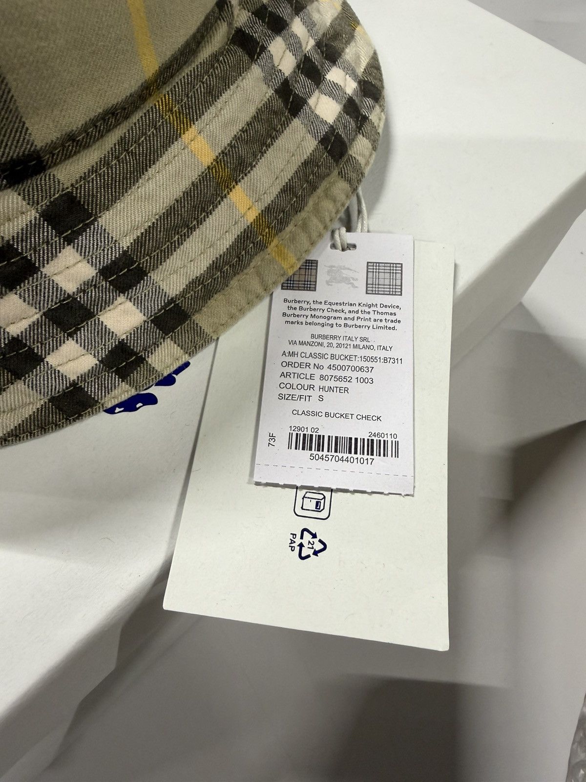 Burberry Burberry Classic Check Bucket Hat 600$ Size ONE SIZE - 2 Thumbnail
