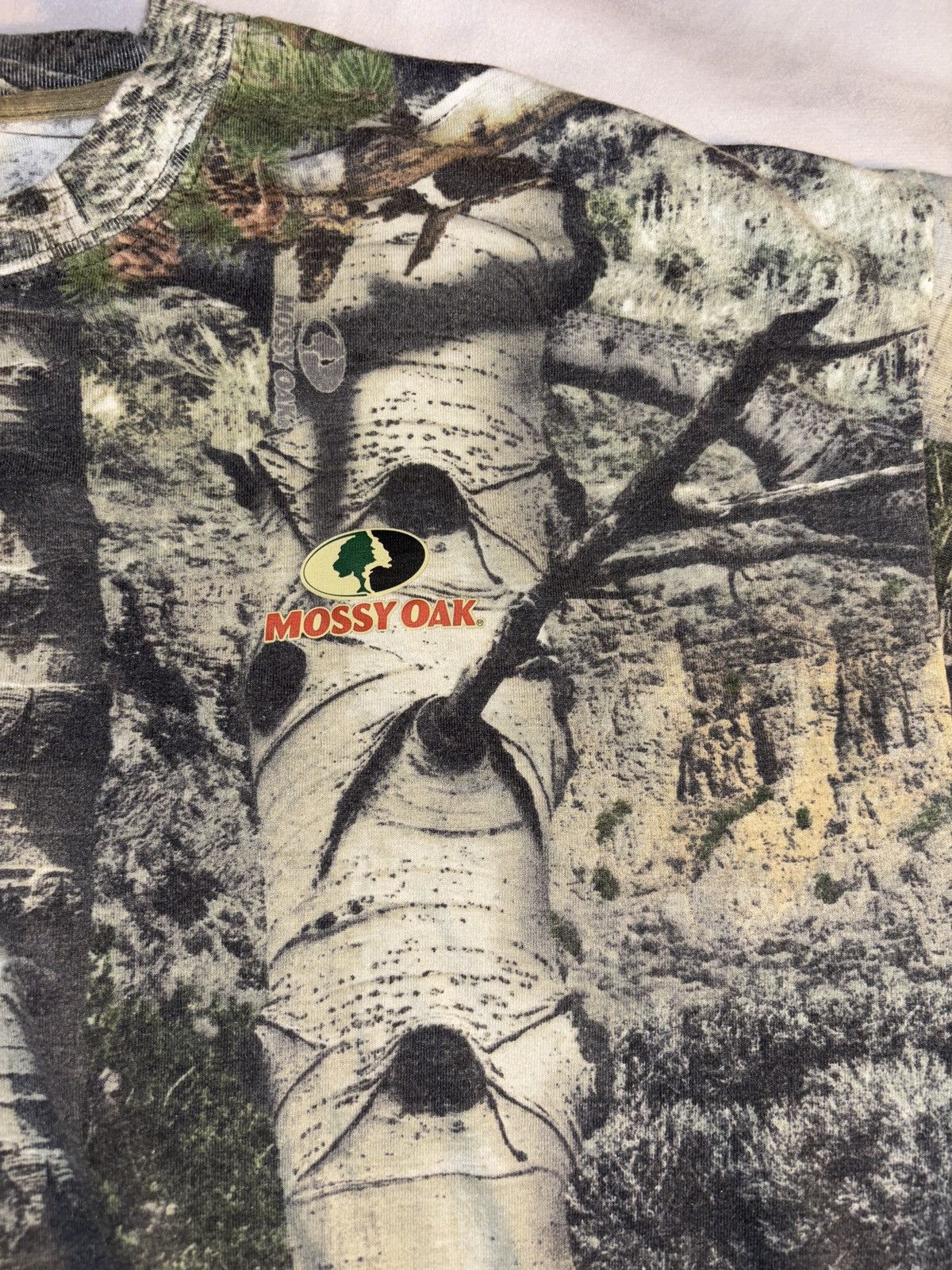 Mossy Oaks Y2K cropped Mossy oak short sleeve camo t-shirt Size US M / EU 48-50 / 2 - 4 Thumbnail