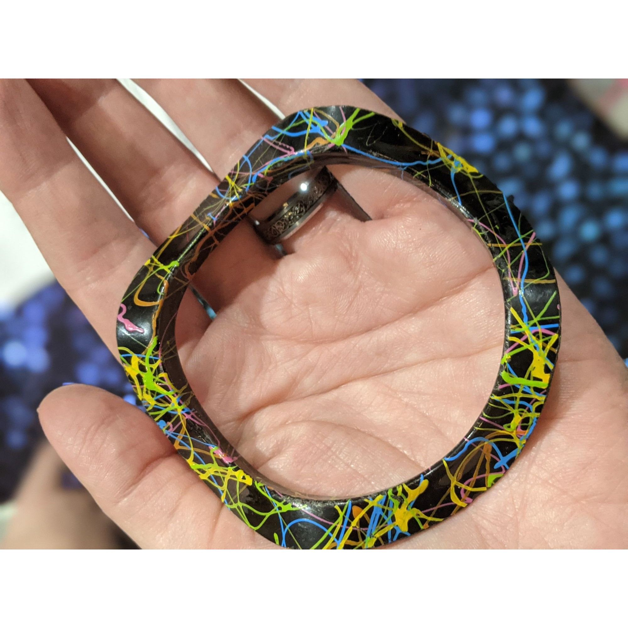 Other Black Retro Wiggle Bracelet With Rainbow Squiggles Size ONE SIZE - 7 Thumbnail