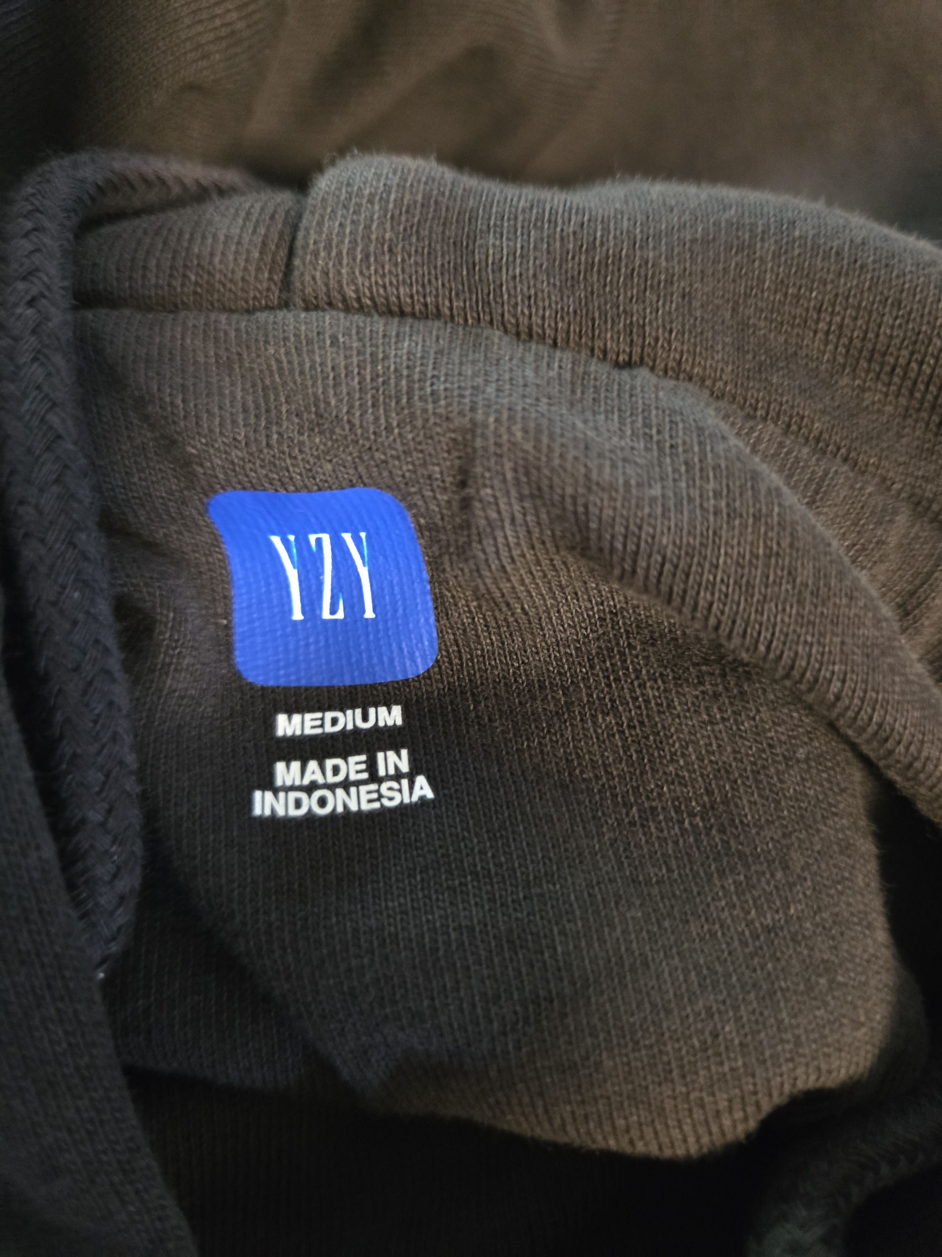 Gap Yeezy gap oversized pullover hoodie size medium black Size US M / EU 48-50 / 2 - 3 Thumbnail