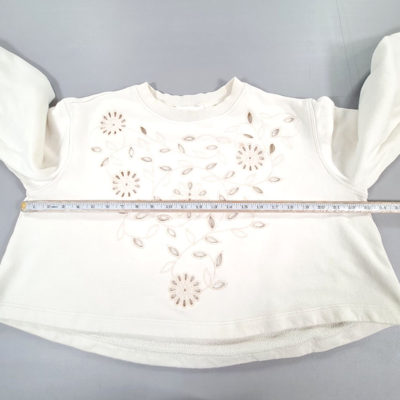 Vintage See By Chloé Sweatshirt Womens Beige Small Relaxed Cropped Embroidered Cut Off Crew Neck Pullover Activewear 100% Cotton Size S / US 4 / IT 40 - 7 Thumbnail