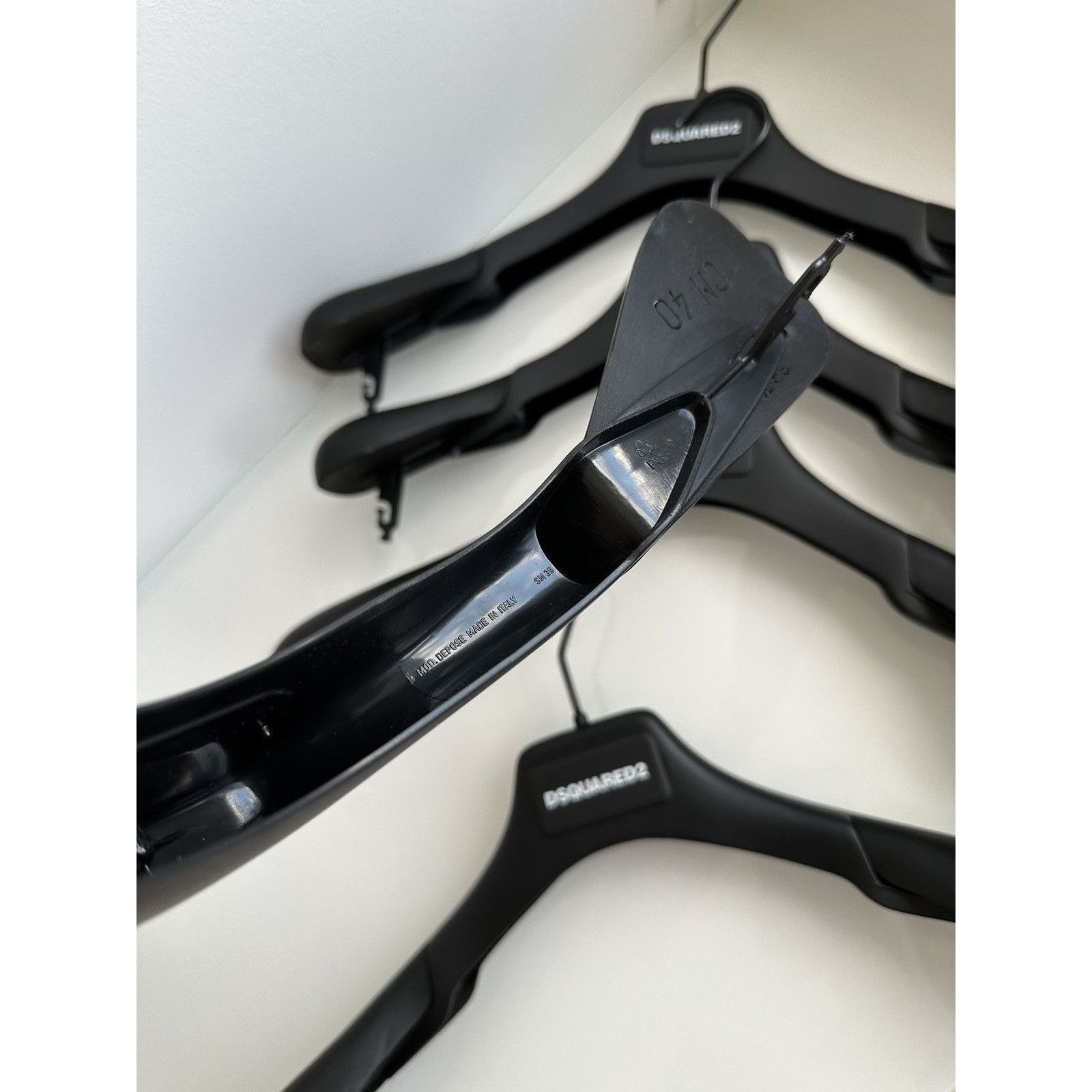 Dsquared2 Dsquared 2 logo premium made in italy black hangers Size ONE SIZE - 6 Thumbnail