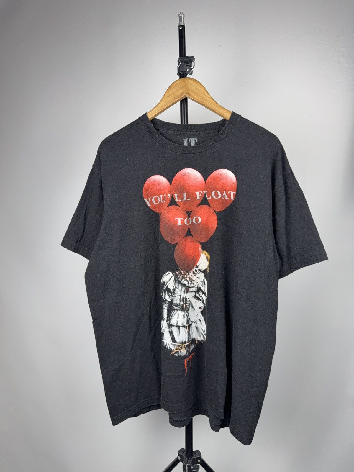 Japanese Brand 2022 IT Horror Movie Pennywise Graphic T-Shirt Size US L / EU 52-54 / 3 - 1 Thumbnail