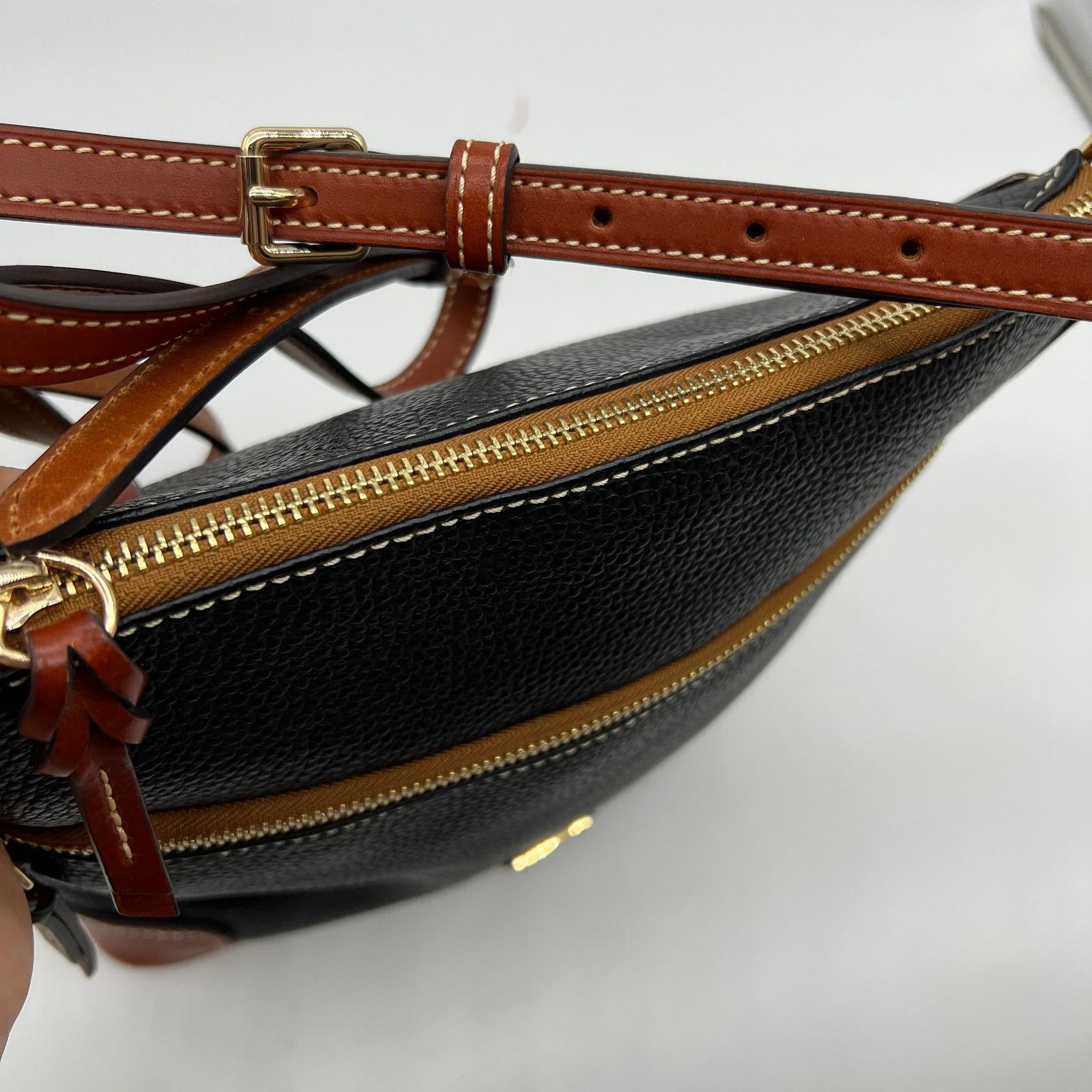 Dooney & Bourke Dooney & Bourke Pebble Leather Crossbody Purse Black Size ONE SIZE - 9 Thumbnail