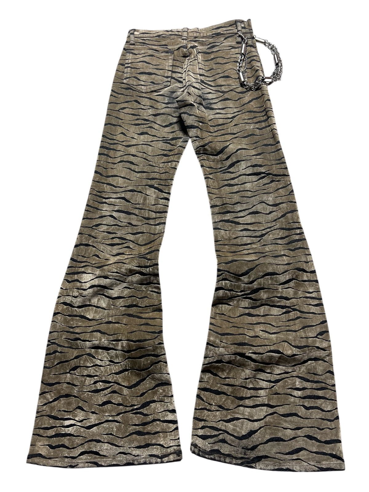 Japanese Brand Sick Vintage Bison Zebras Art Super Flared Pants Size US 28 / EU 44 - 9 Thumbnail
