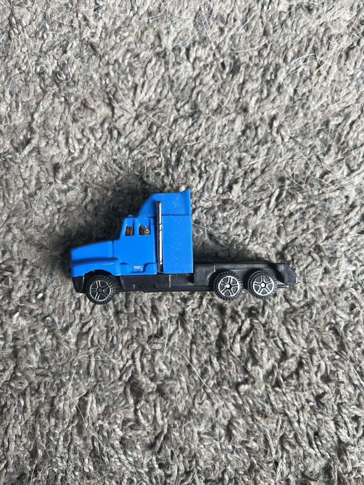 Hypebeast Semi-Truck Model Size ONE SIZE - 3 Thumbnail