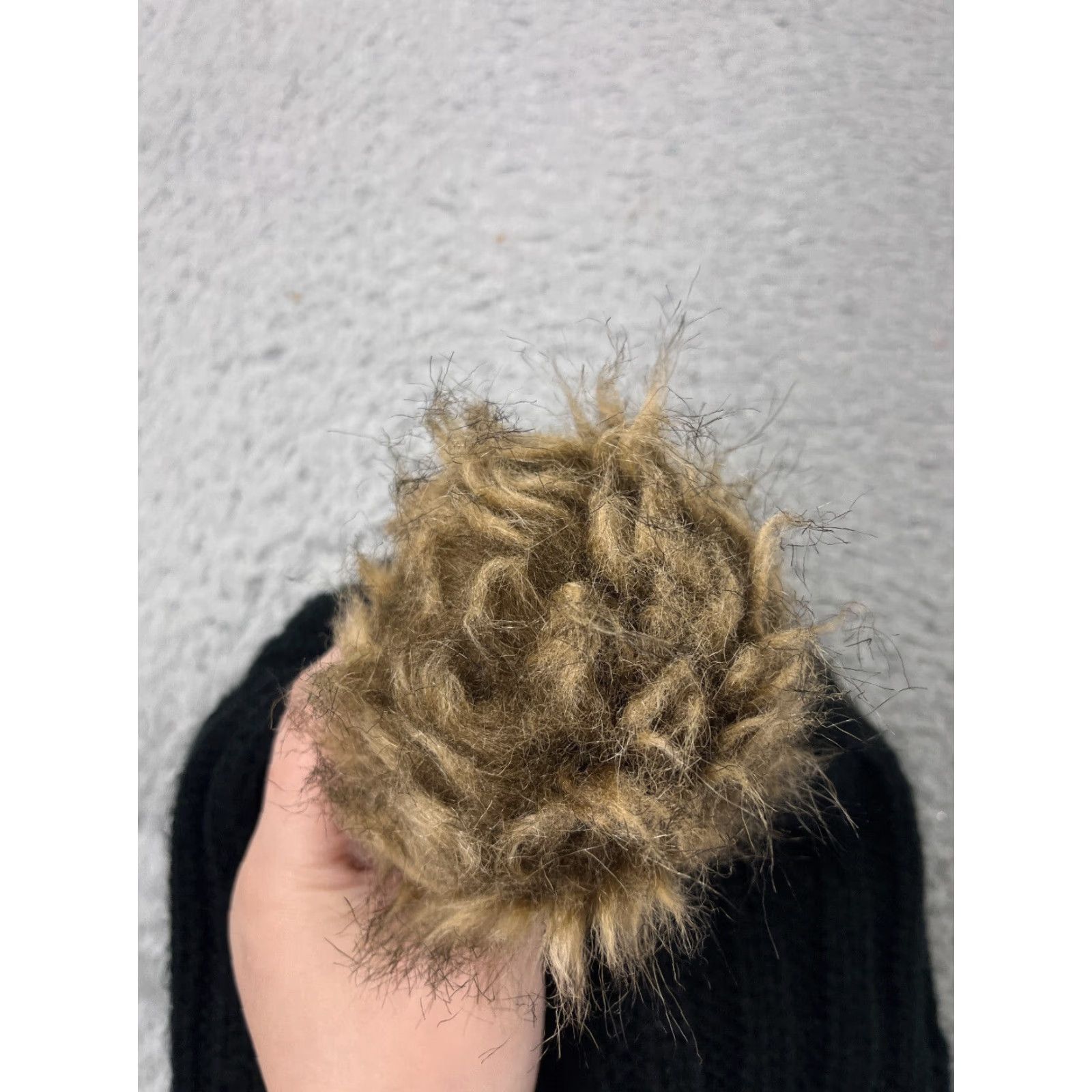 Vintage Womens Beanie Toque One Size Black Ribbed Knit Lined Acrylic Faux Fur Pom Size ONE SIZE - 2 Thumbnail