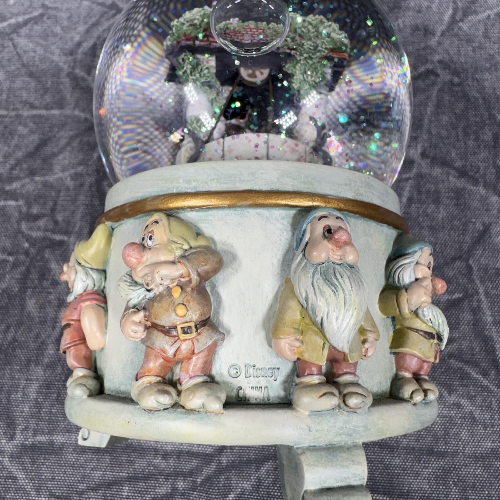 Disney Disney Snow Globe Snow White Wishing Well Size ONE SIZE - 6 Thumbnail