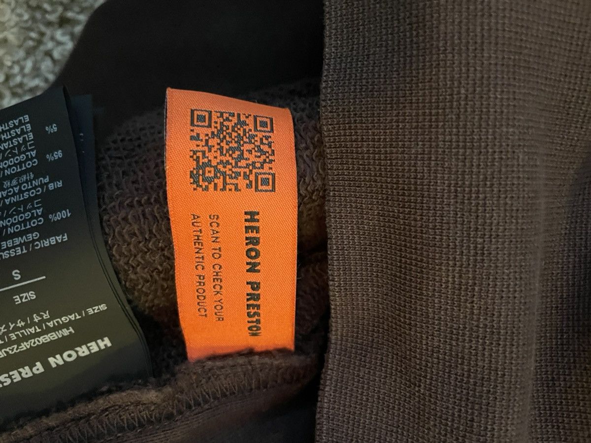 Heron Preston Heron Preston Iykyk Cropped Hoodie Size US S / EU 44-46 / 1 - 7 Thumbnail
