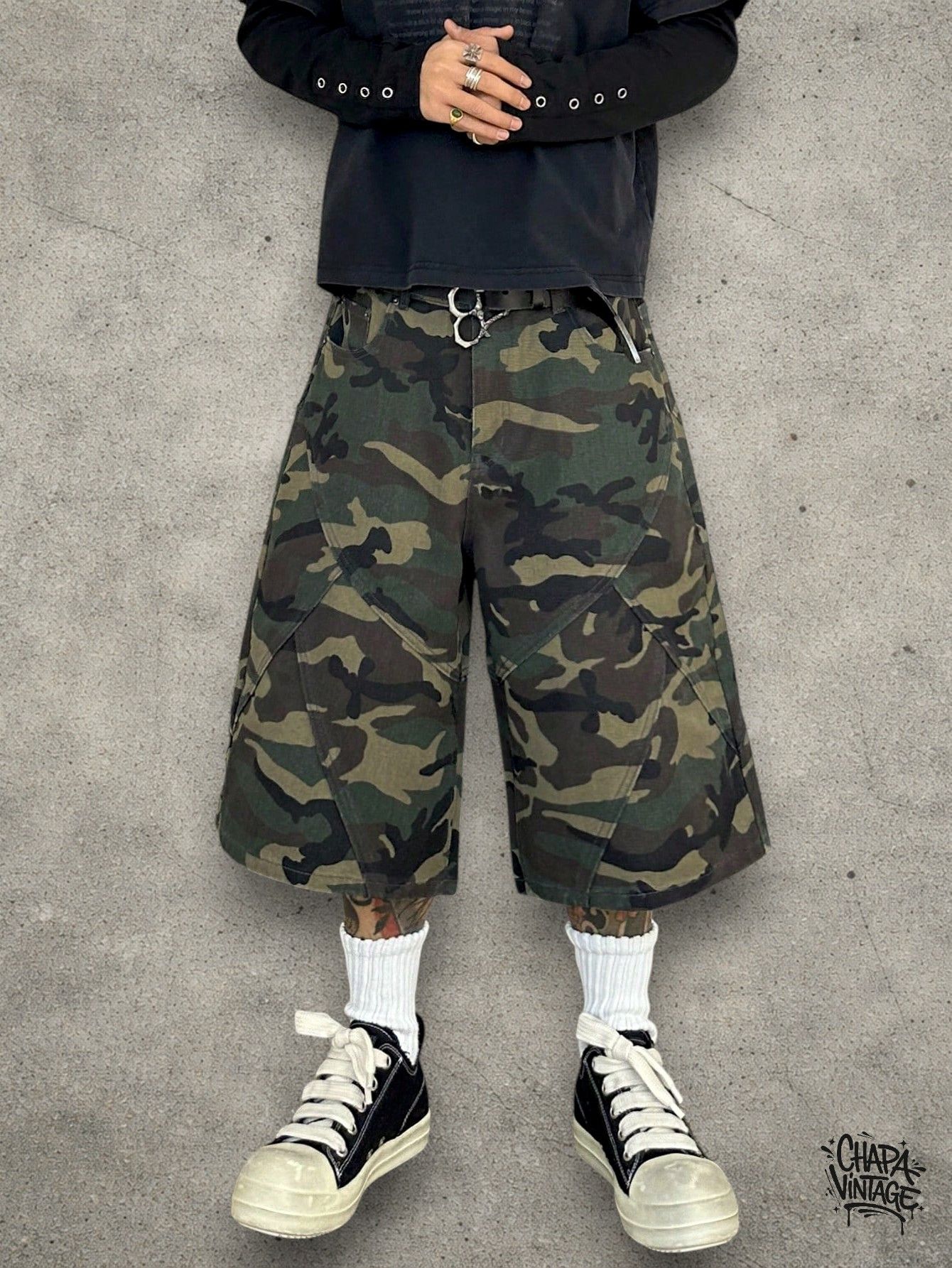 Vintage Camo military shorts Size US 34 / EU 50 - 1 Thumbnail
