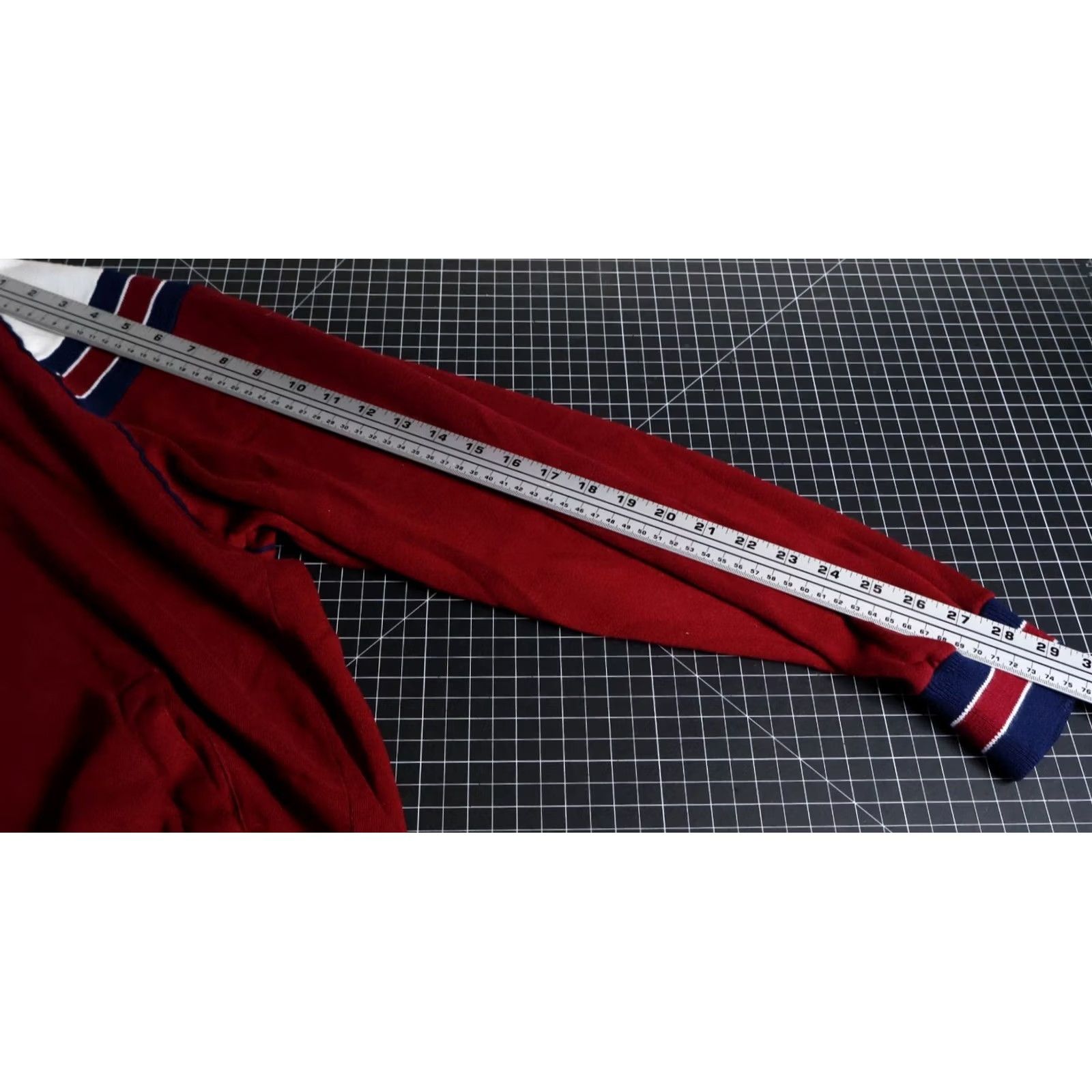 Wilson VINTAGE Wilson Full Zip Sweatshirt Mens XL Red White Lightweight Acrylic 80s Retro Jacket Size US XL / EU 56 / 4 - 7 Thumbnail