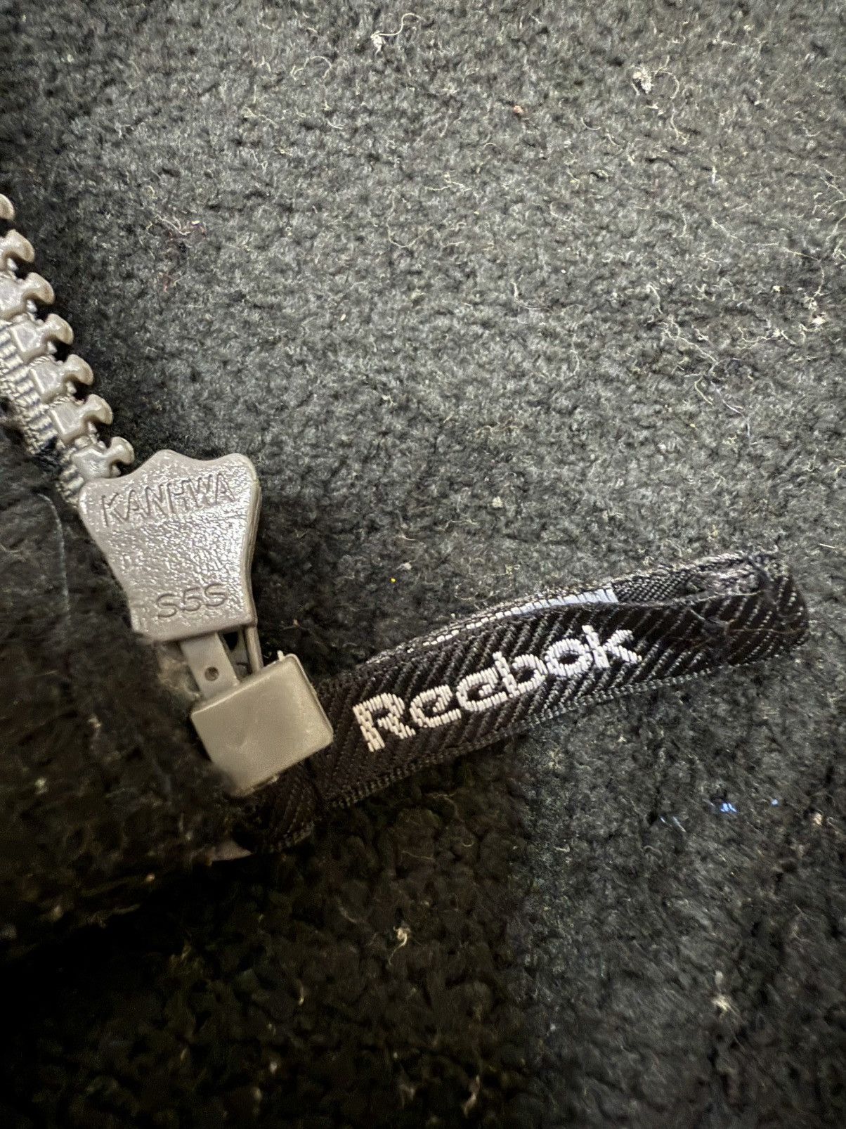 Reebok Reebok Backhit Embroidery Logo Zip Up Sweater Jacket Size US M / EU 48-50 / 2 - 3 Thumbnail