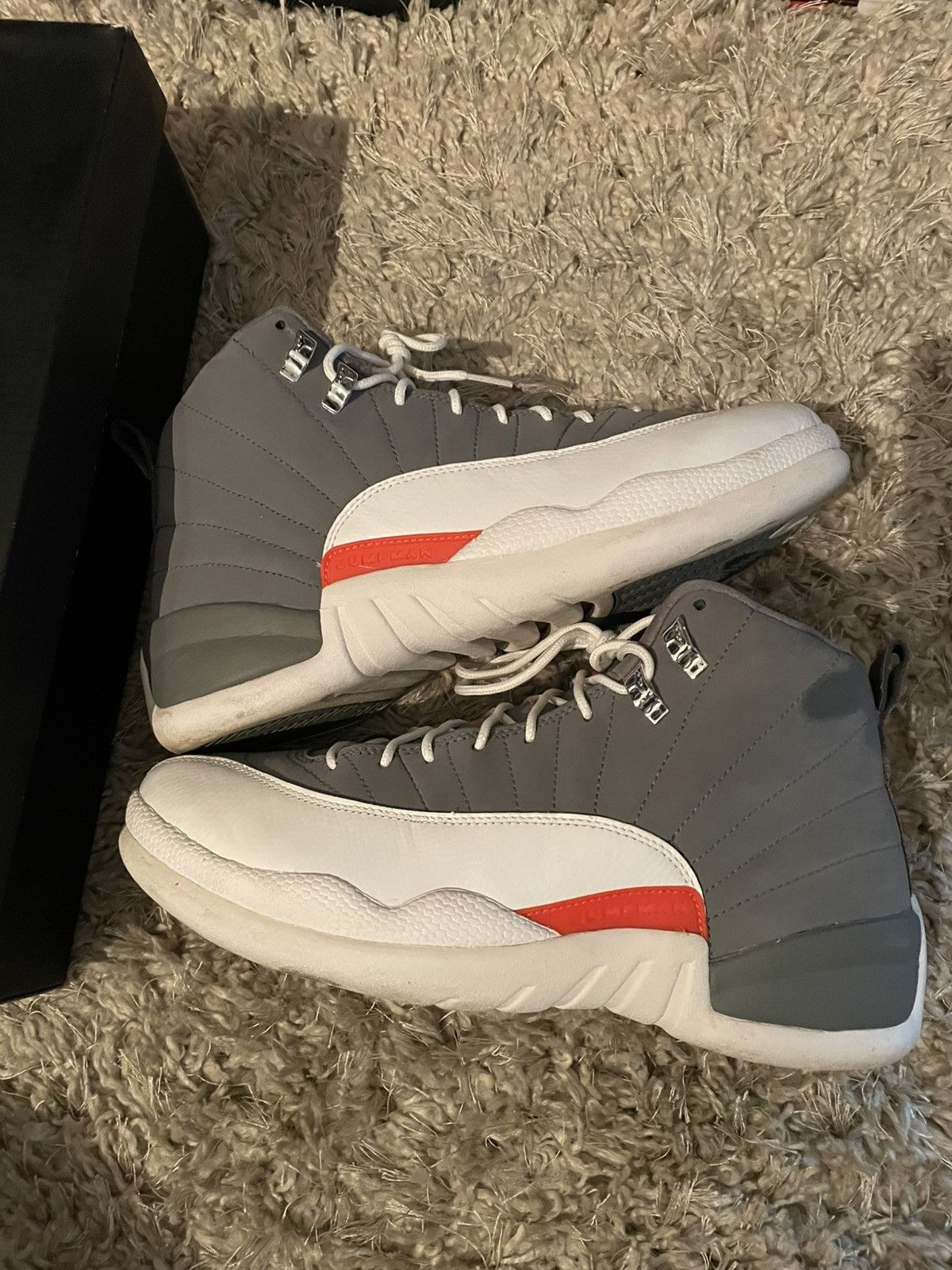 Jordan Brand Jordan 12 Cool Grey Size US 9.5 / EU 42-43 - 2 Thumbnail