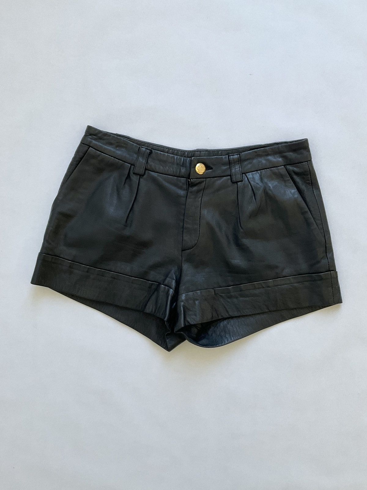 Vintage Black leather shorts with Size 28" / US 6 / IT 42 - 2 Thumbnail