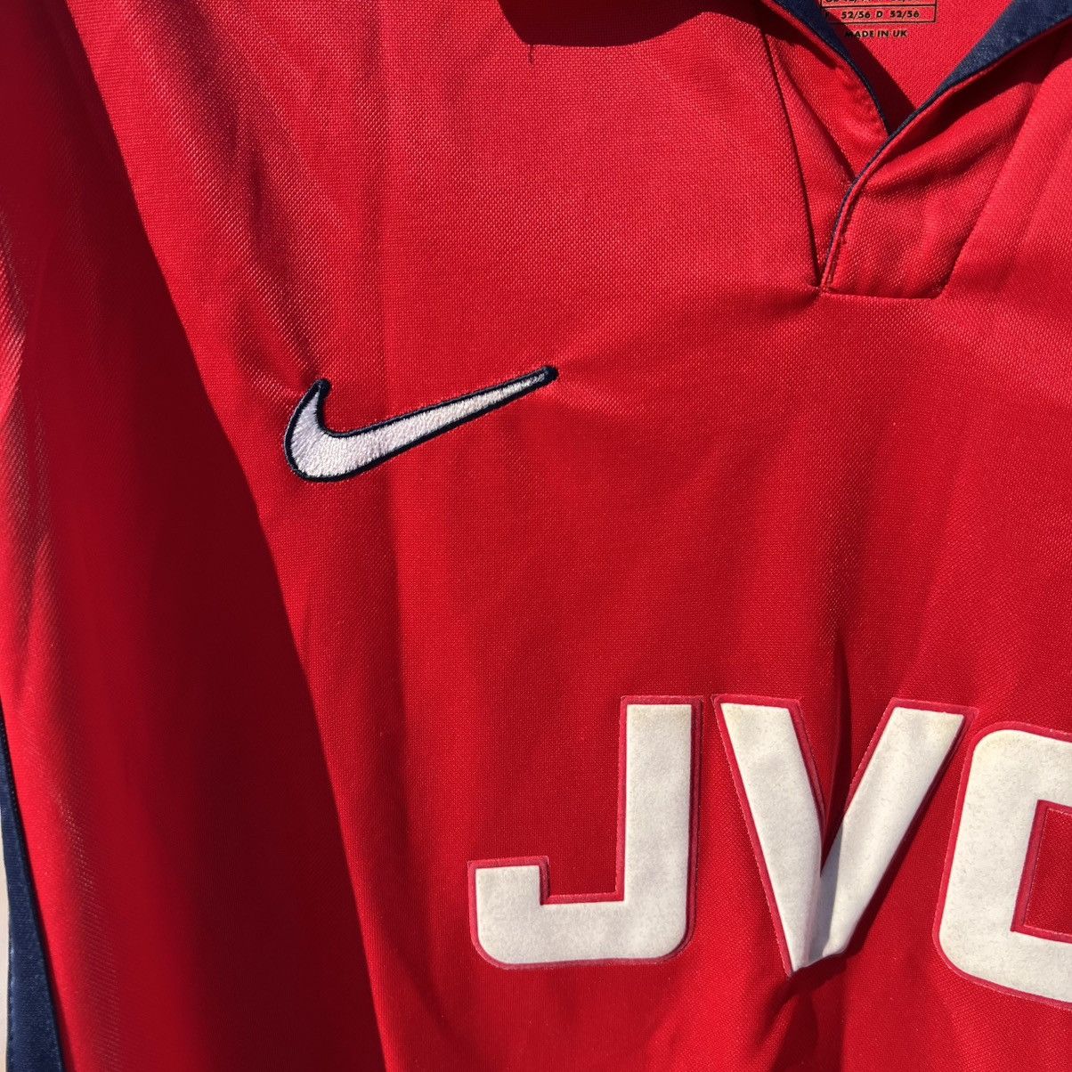 Nike Arsenal Nike JVC soccer jersey football t shirt Vieira Size US L / EU 52-54 / 3 - 3 Thumbnail