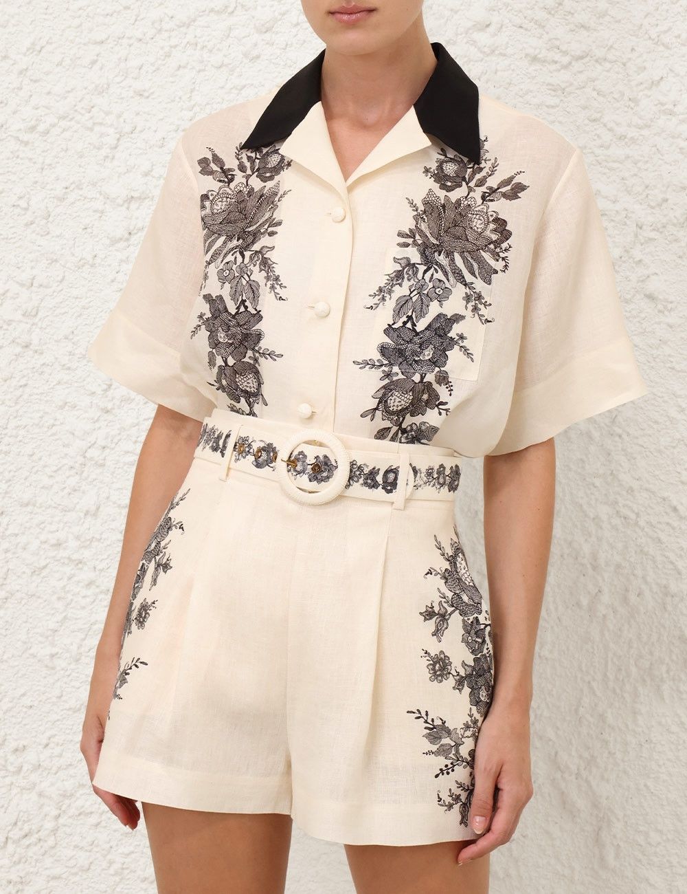Zimmermann oc11z1025 Short Sleeve Shirt in Cream Size M / US 6-8 / IT 42-44 - 2 Thumbnail
