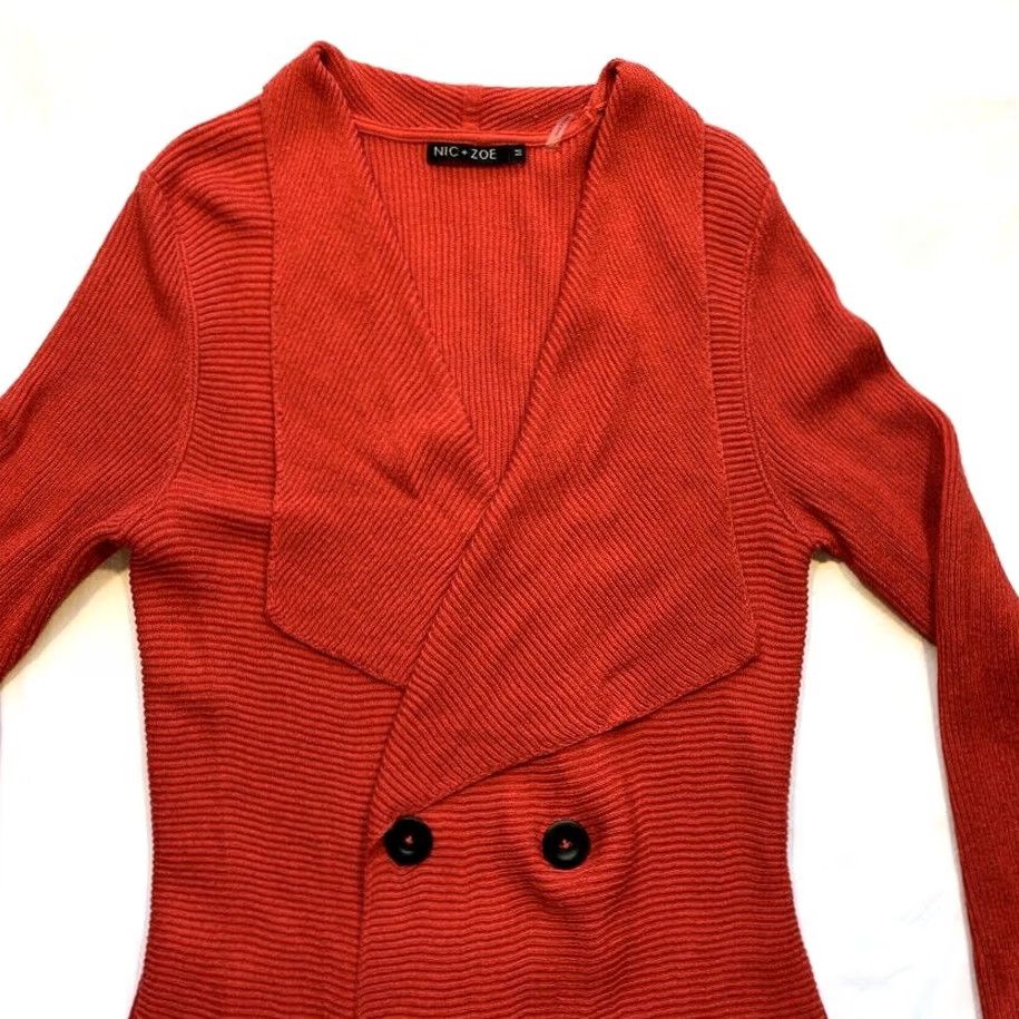 NIC+ZOE NIC+ZOE Flared Cardigan Long Sweater Ribbed Pleated Back Button Front Red M EUC Women Knit Wool Blend Shirt Sweater (Regular) Girls? Size M / US 6-8 / IT 42-44 - 4 Thumbnail