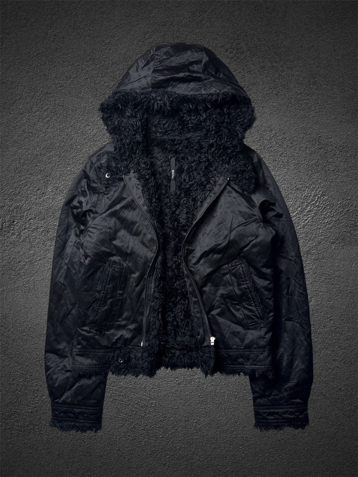 Le Grande Bleu (L.G.B.) Japanese Faux Fur Black Hoodie Jacket Size US S / EU 44-46 / 1 - 1 Thumbnail