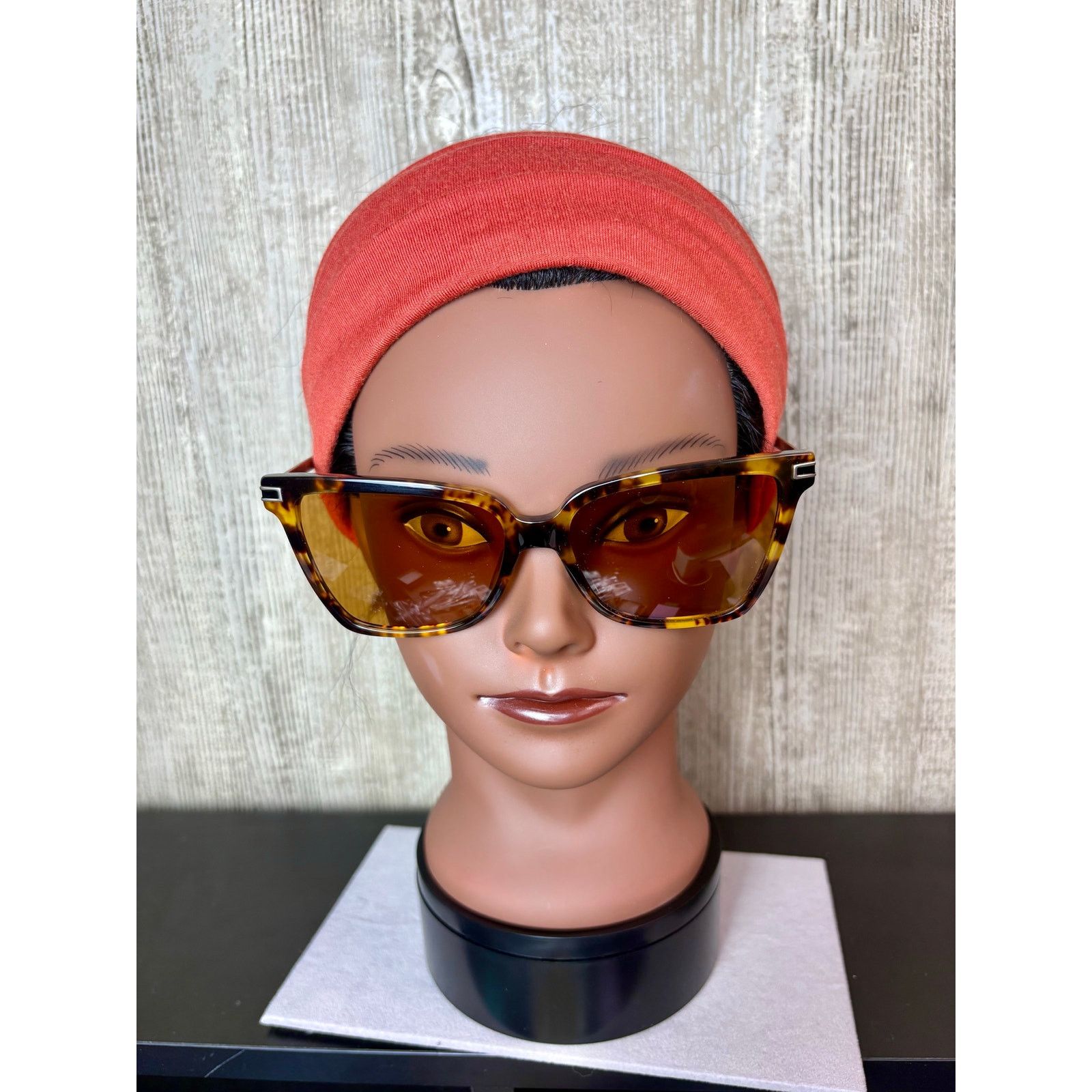 Salvatore Ferragamo Stunning Salvatore Ferragamo Butterfly Sunglasses SF2036S Size ONE SIZE - 2 Thumbnail