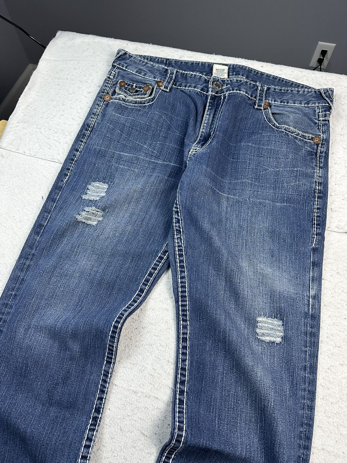 True Religion × Vintage Crazy Vintage True Religion Contrast Stitching Baggy Jeans Size US XL / EU 56 / 4 - 4 Thumbnail
